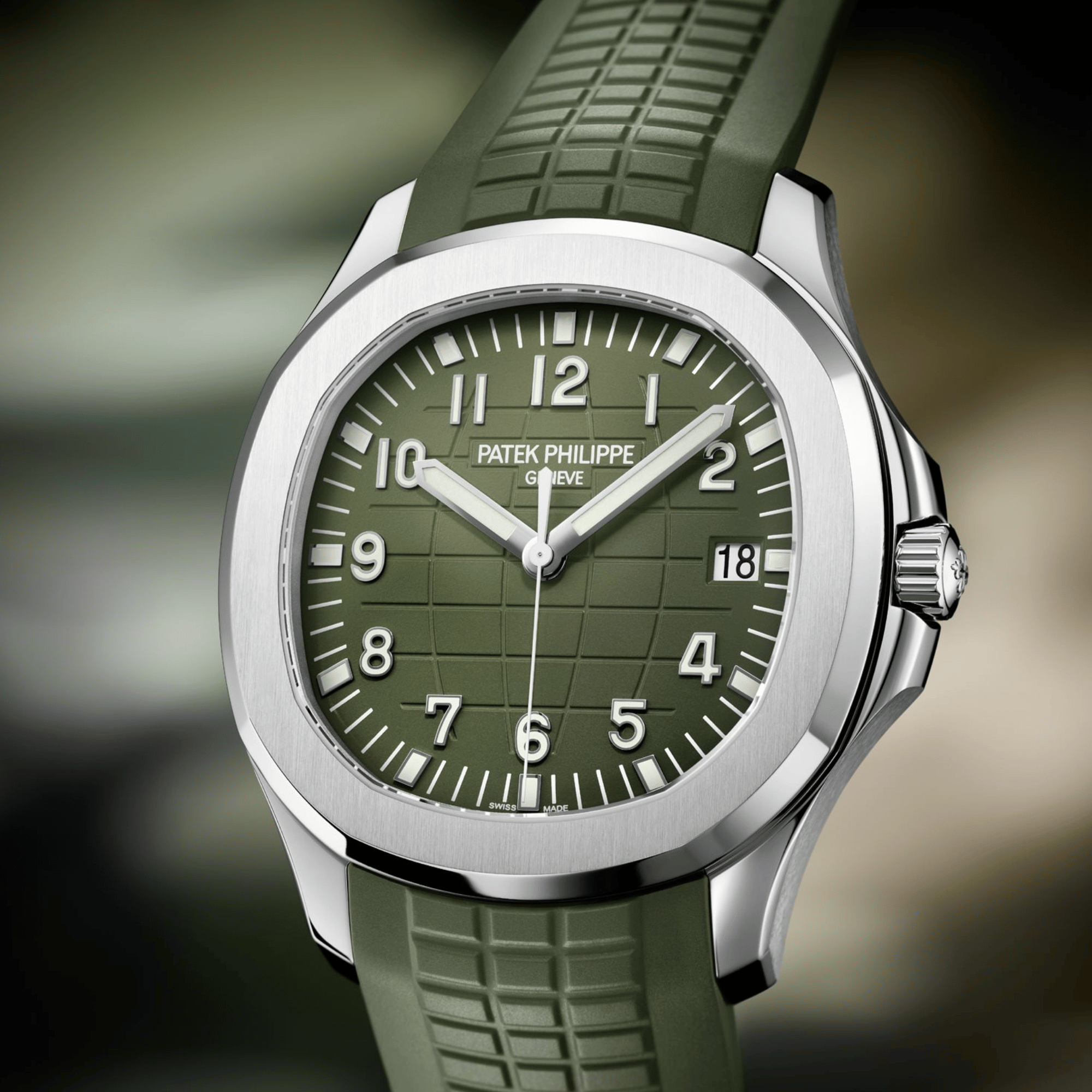 Aquanaut White Gold Green Dial 42mm Product Image 3