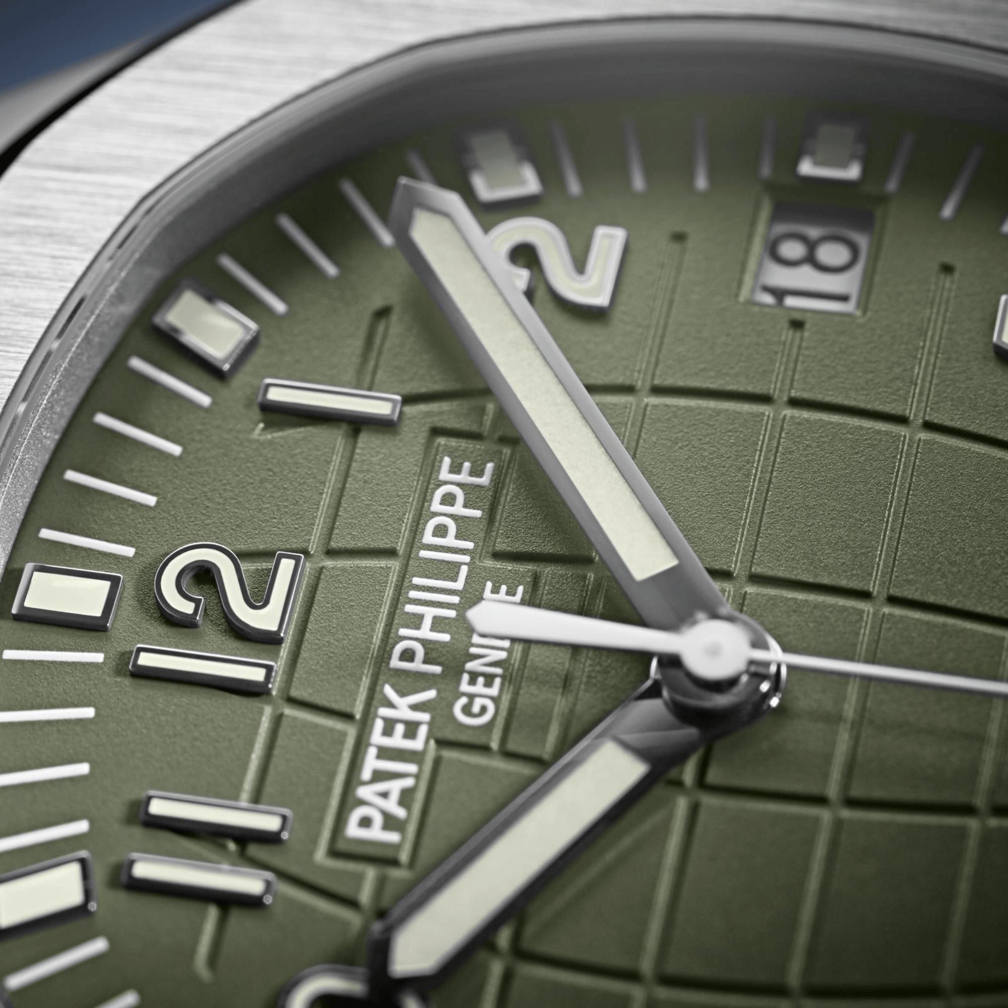 Aquanaut White Gold Green Dial 42mm Product Image 5