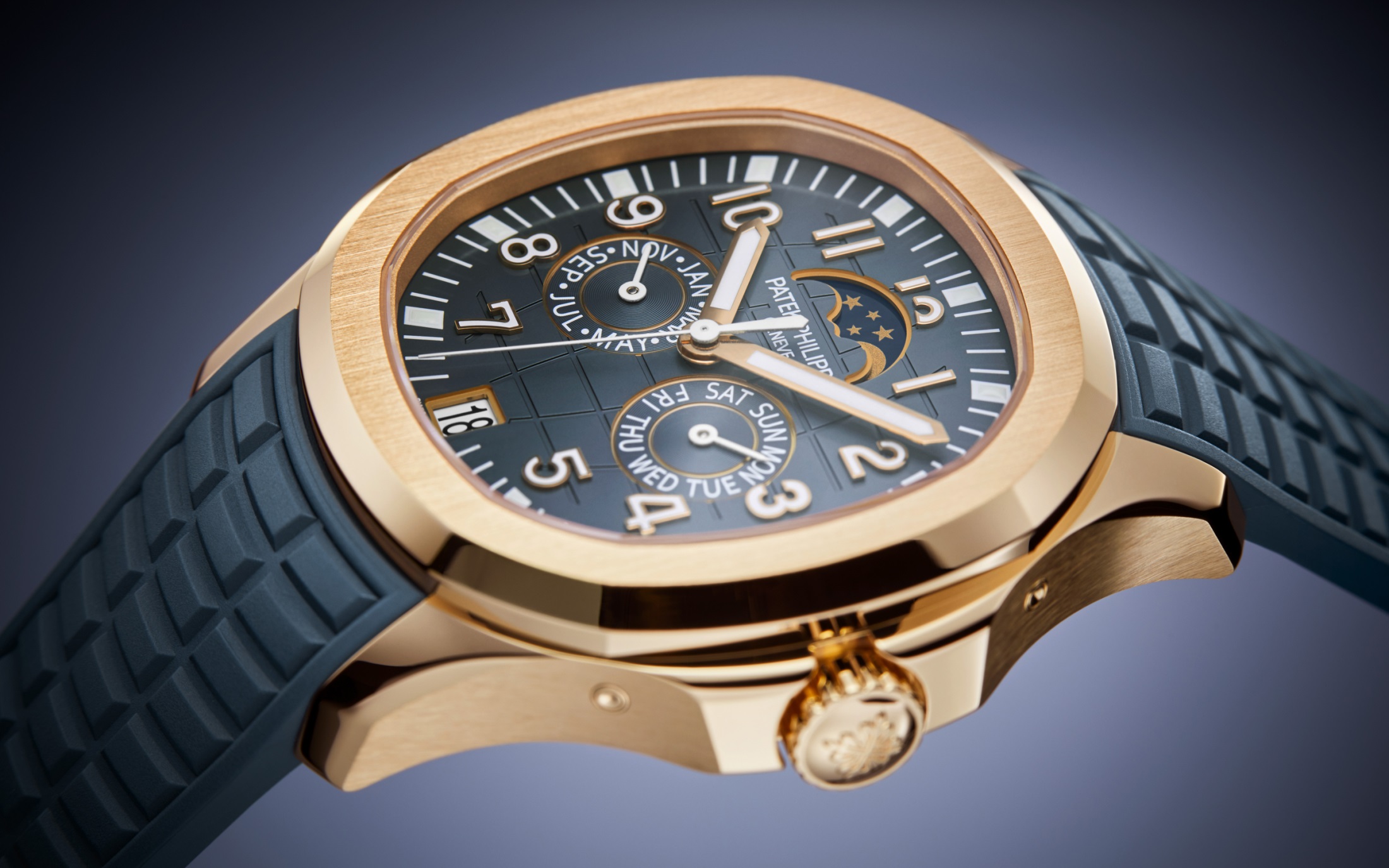 Aquanaut Luce Annual Calendar Rose Gold Blue Dial 39mm Product Image 3