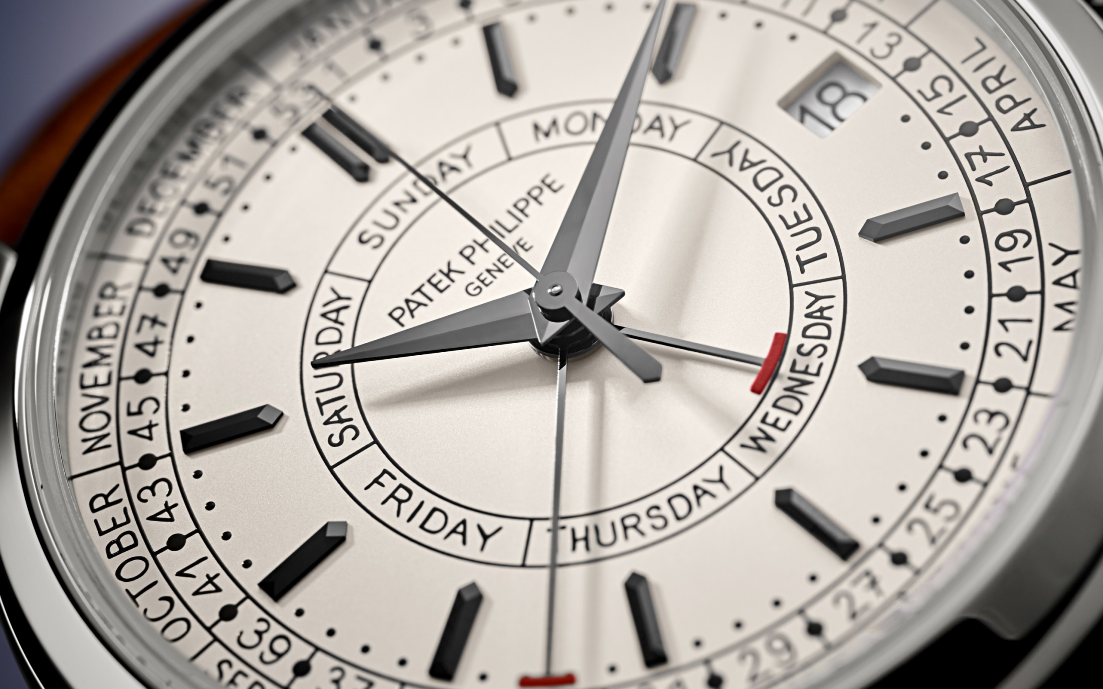 Calatrava Weekly Calendar Steel Silver Dial 40mm Product Image 2