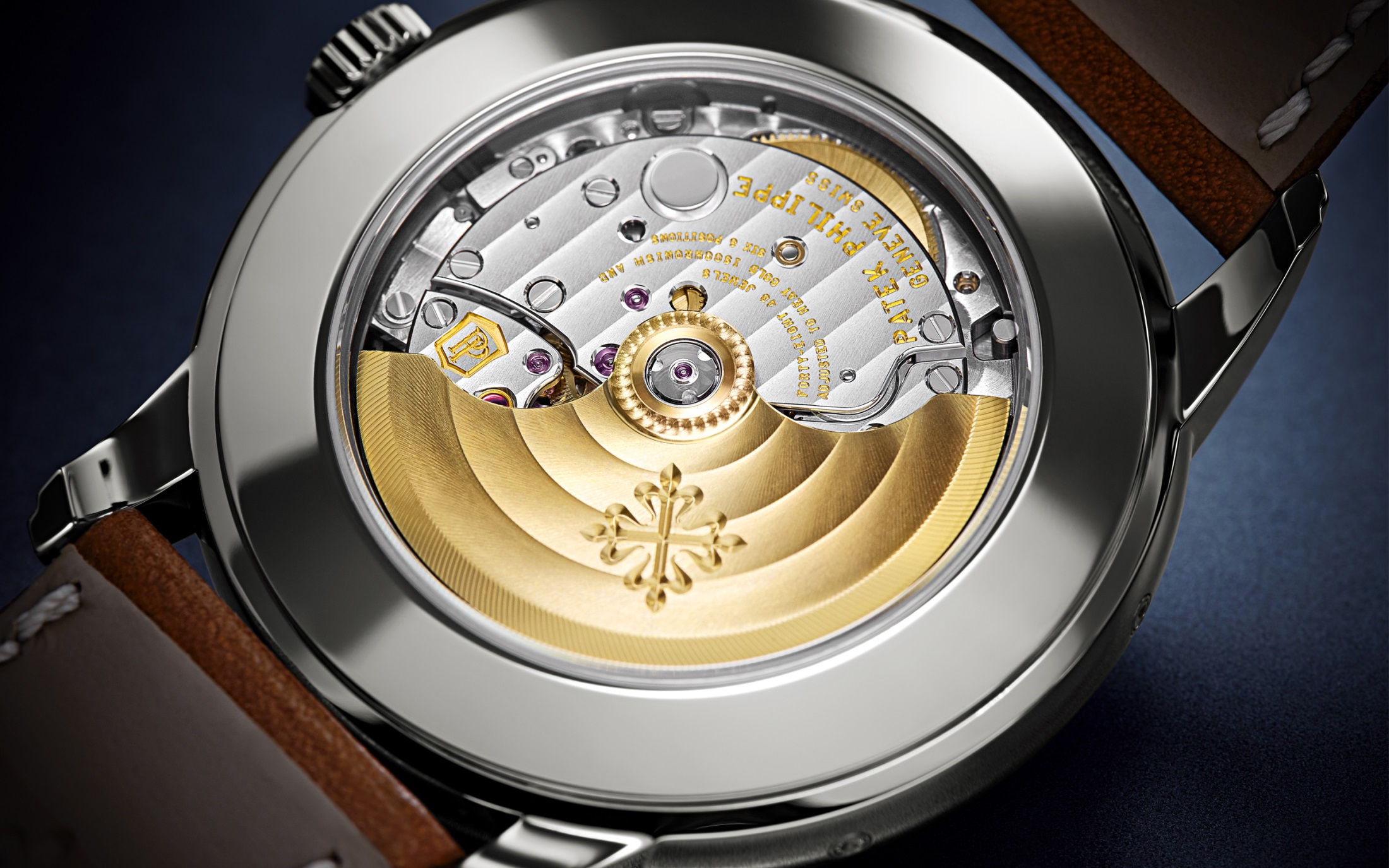 Calatrava Weekly Calendar Steel Silver Dial 40mm Product Image 5