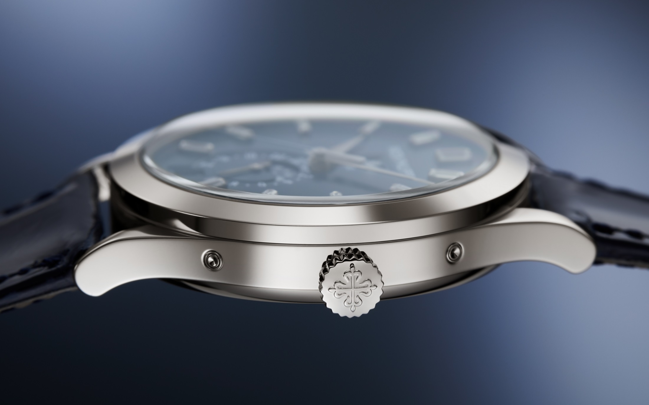 Complications Annual Calendar White Gold Blue Dial 38mm Product Image 4