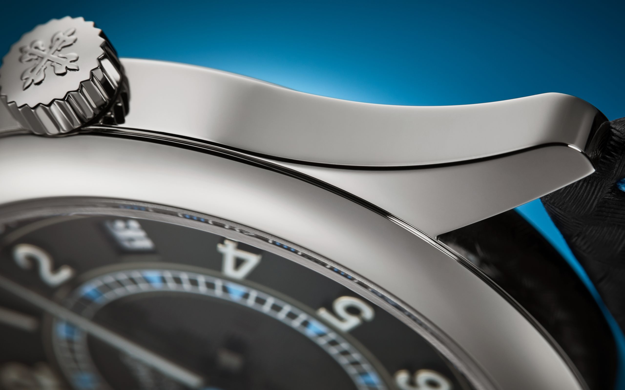 Calatrava White Gold Black Dial 40mm Product Image 4