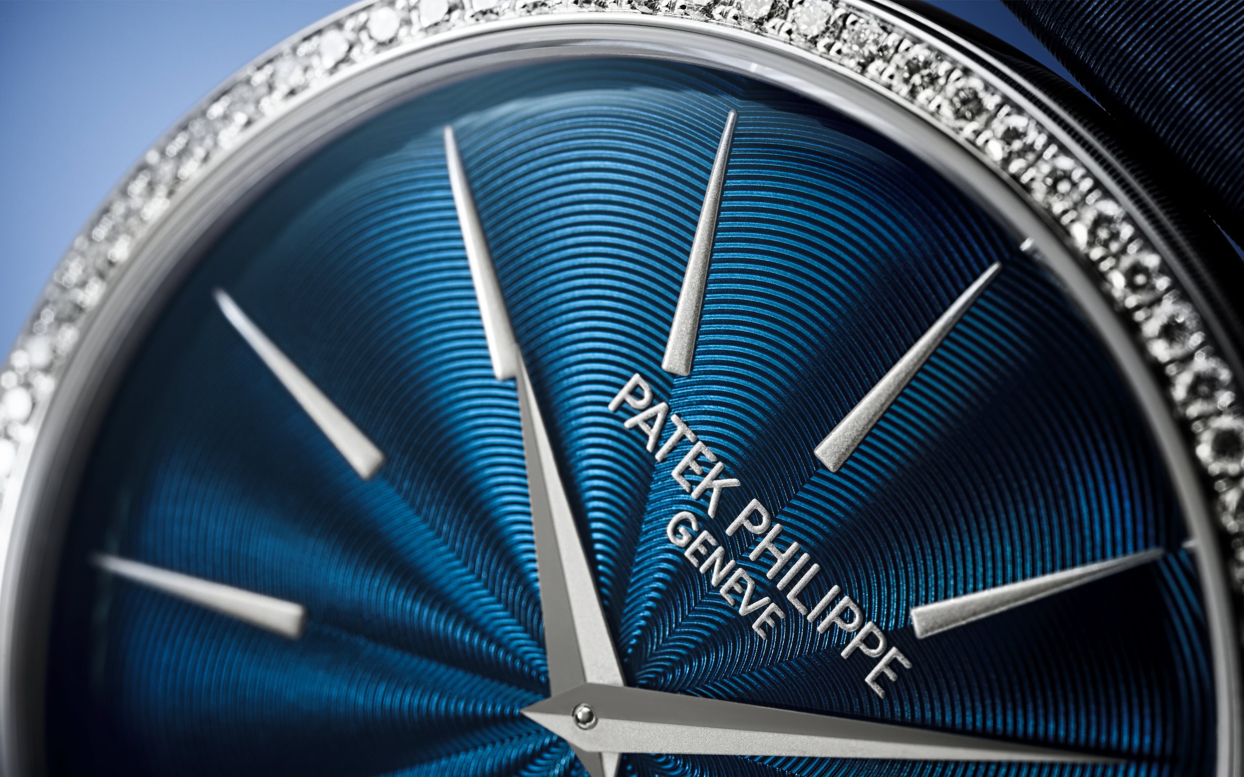 Calatrava White Gold Diamond Blue Dial 35mm Product Image 3