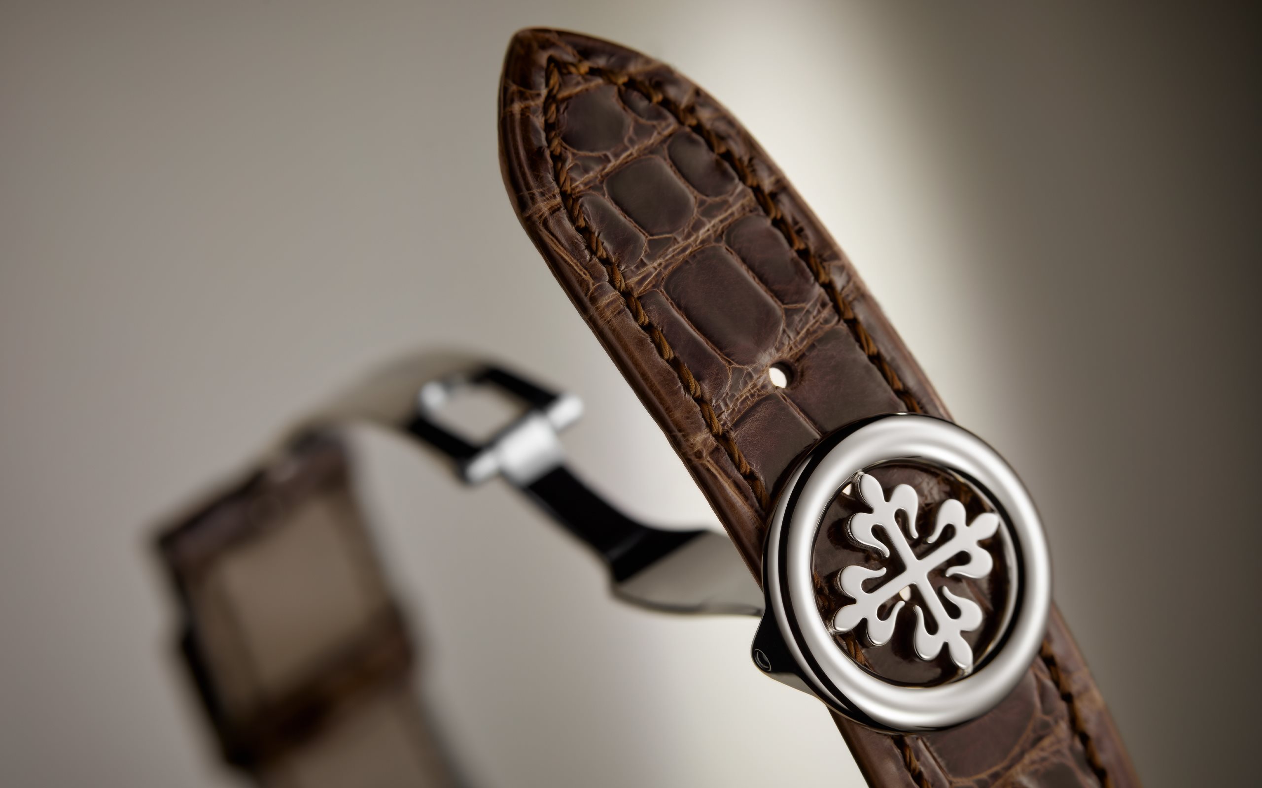 Grand Complications Perpetual Calendar White Gold Salmon Dial 40mm Product Image 4