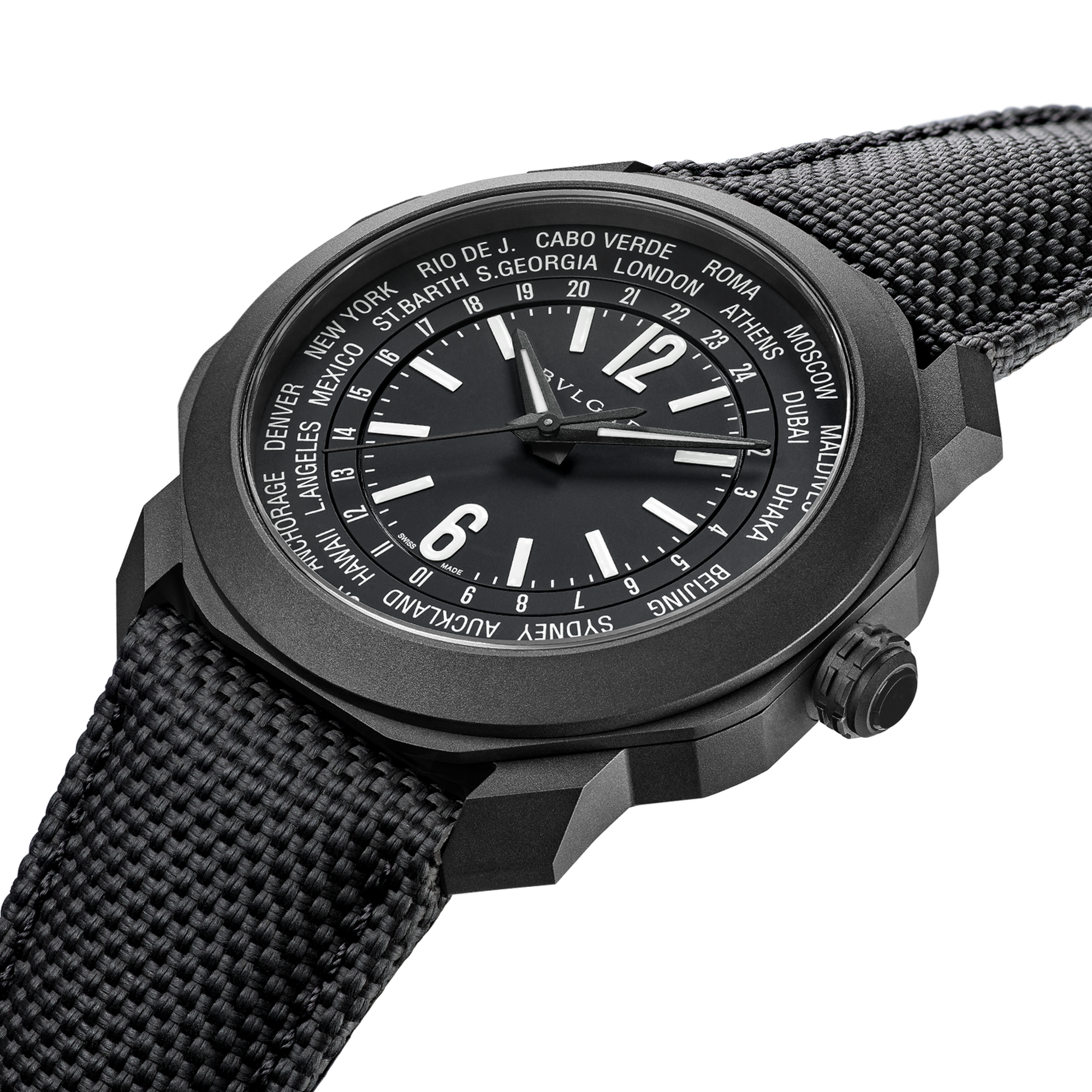 Octo Roma Worldtimer Carbon Black Dial 41mm Product Image 2