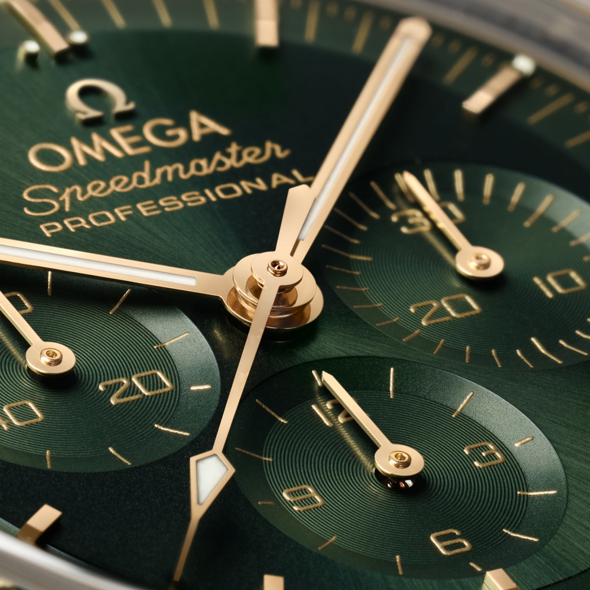 Speedmaster Yellow Gold Green Dial 42mm Product Image 1