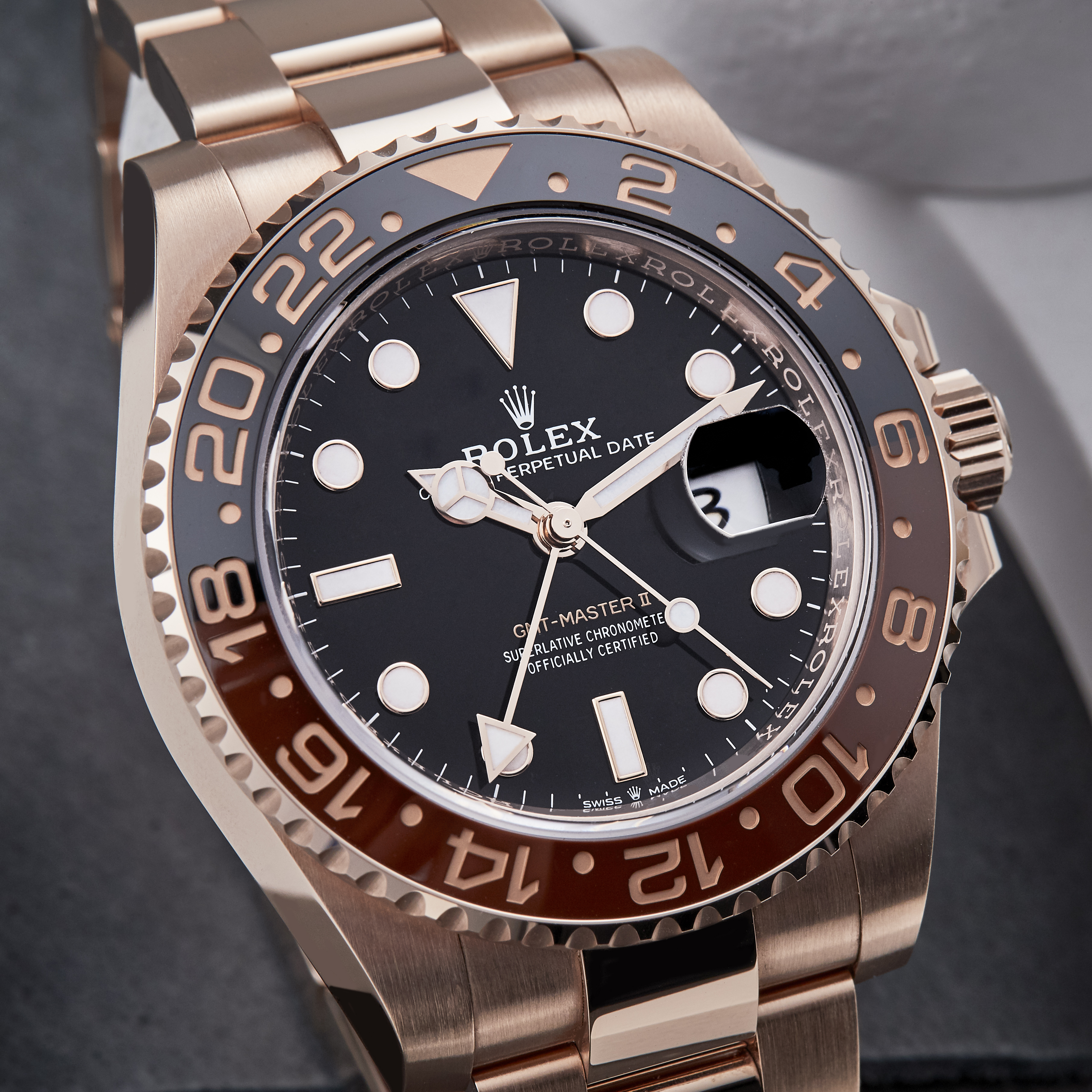 GMT-Master II "Rootbeer" Rose Gold Black Dial 40mm Product Image 2