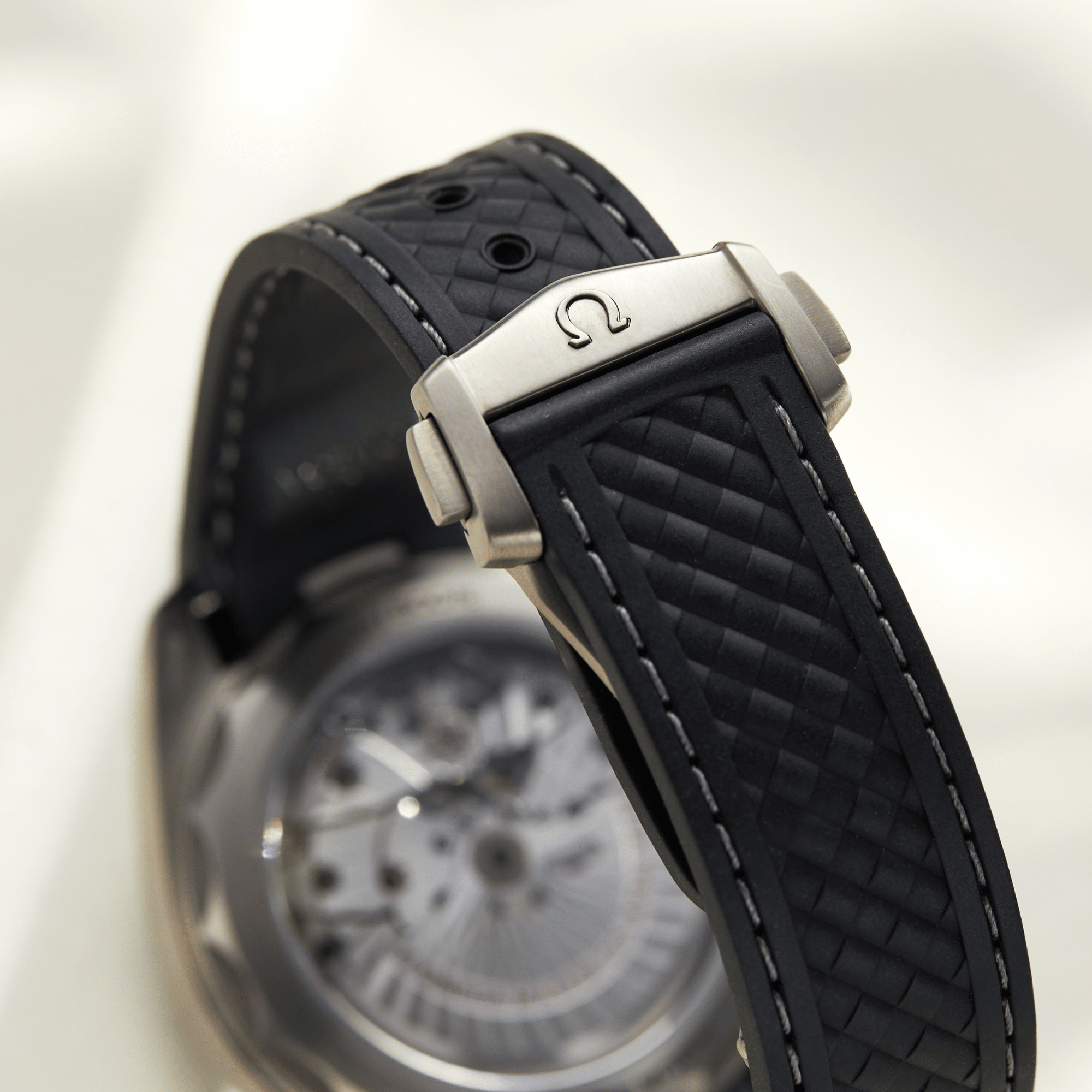 Aqua Terra Worldtimer Titanium Grey Dial 43mm Product Image 3