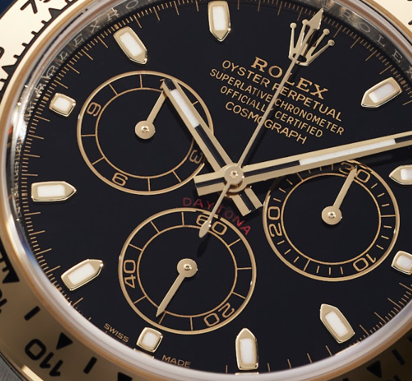 Daytona Yellow Gold Black Dial 40mm Product Image 7
