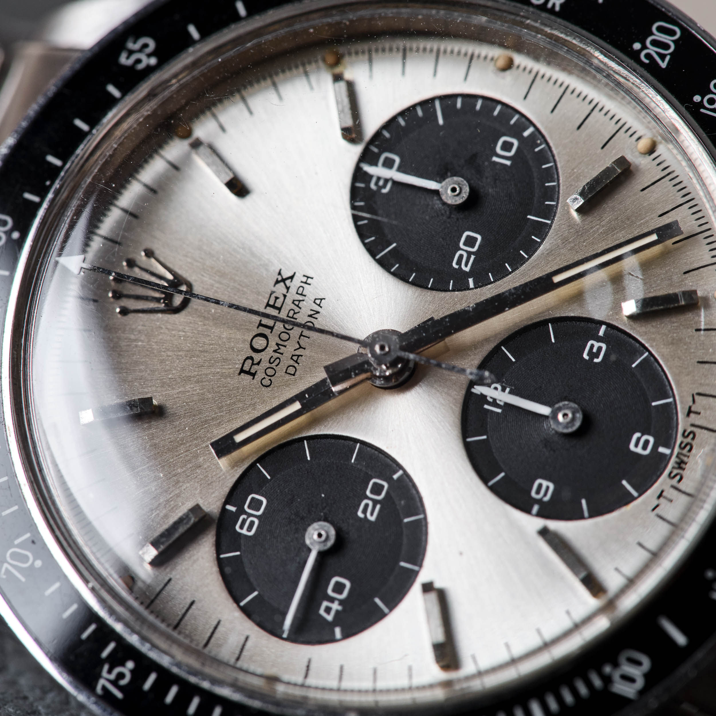 Daytona "Big Red" Steel White Dial 37mm Product Image