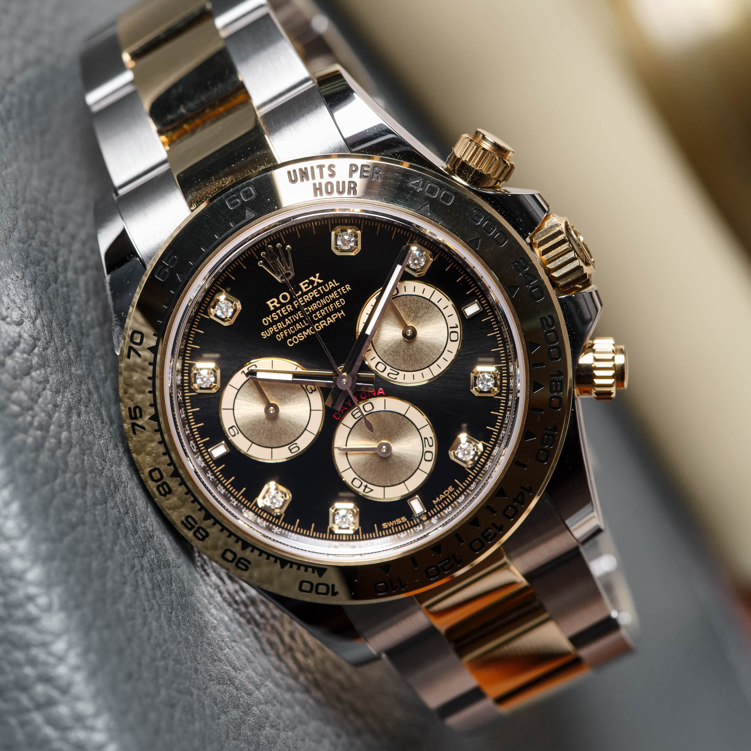 Daytona Yellow Gold & Steel Black Dial 40mm Product Image 4