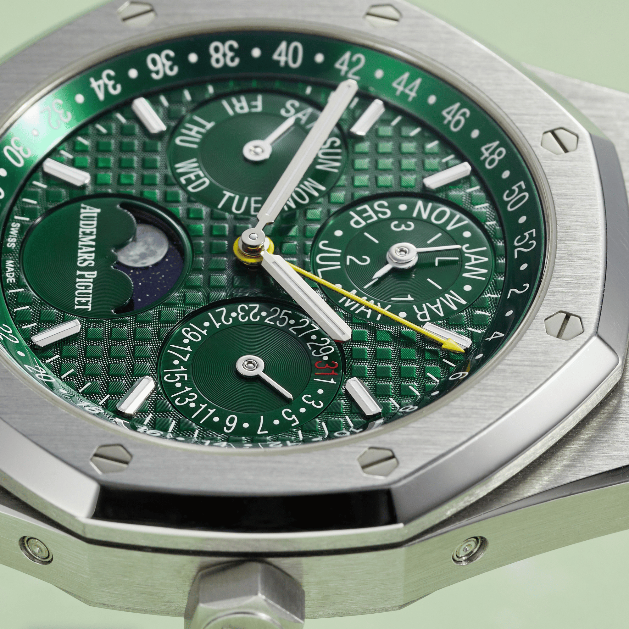 時計 Swatch Audemars Piguet Light Green Audemars Piguet Royal Oak Perpetual Calendar Steel Green Dial 41mm