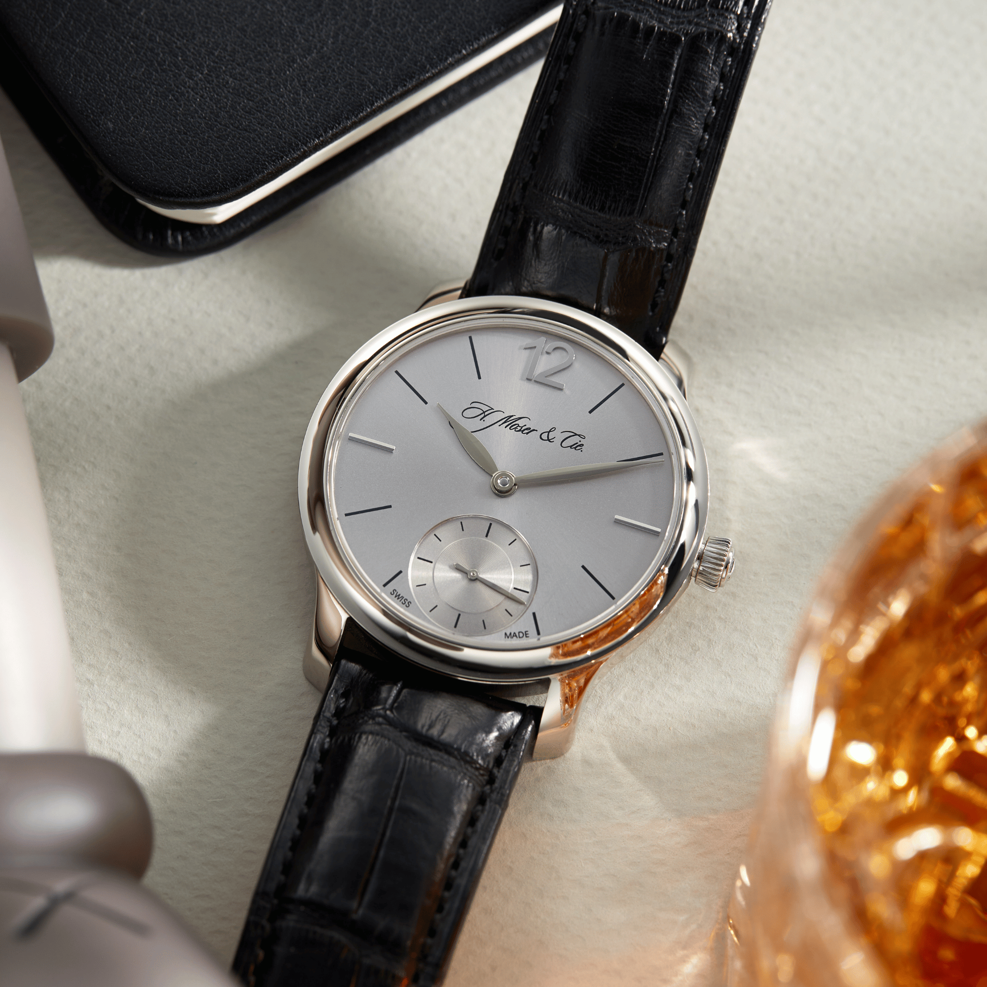Endeavour Small Seconds Mayu White Gold Silver Dial 39mm Product Image