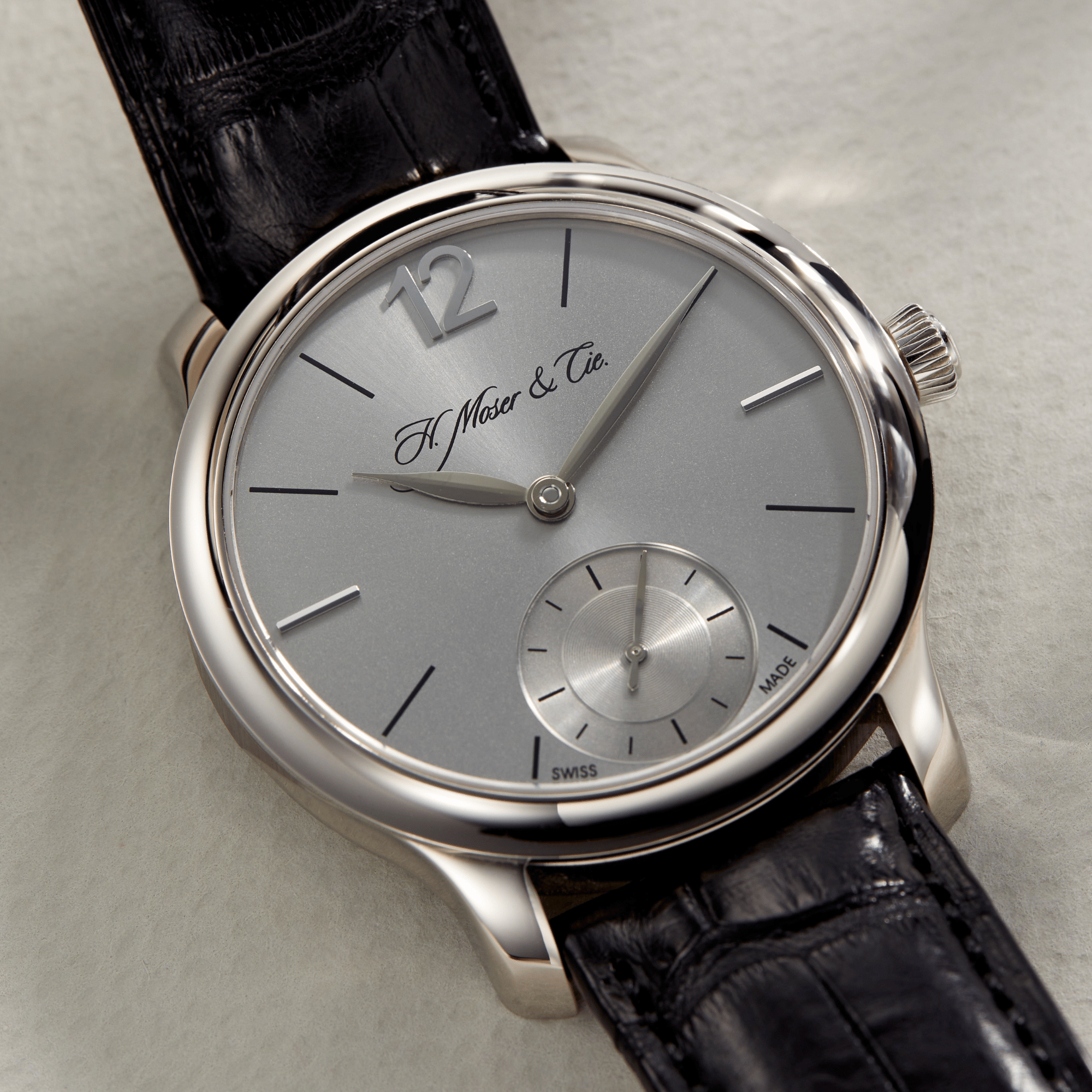 Endeavour Small Seconds Mayu White Gold Silver Dial 39mm Product Image