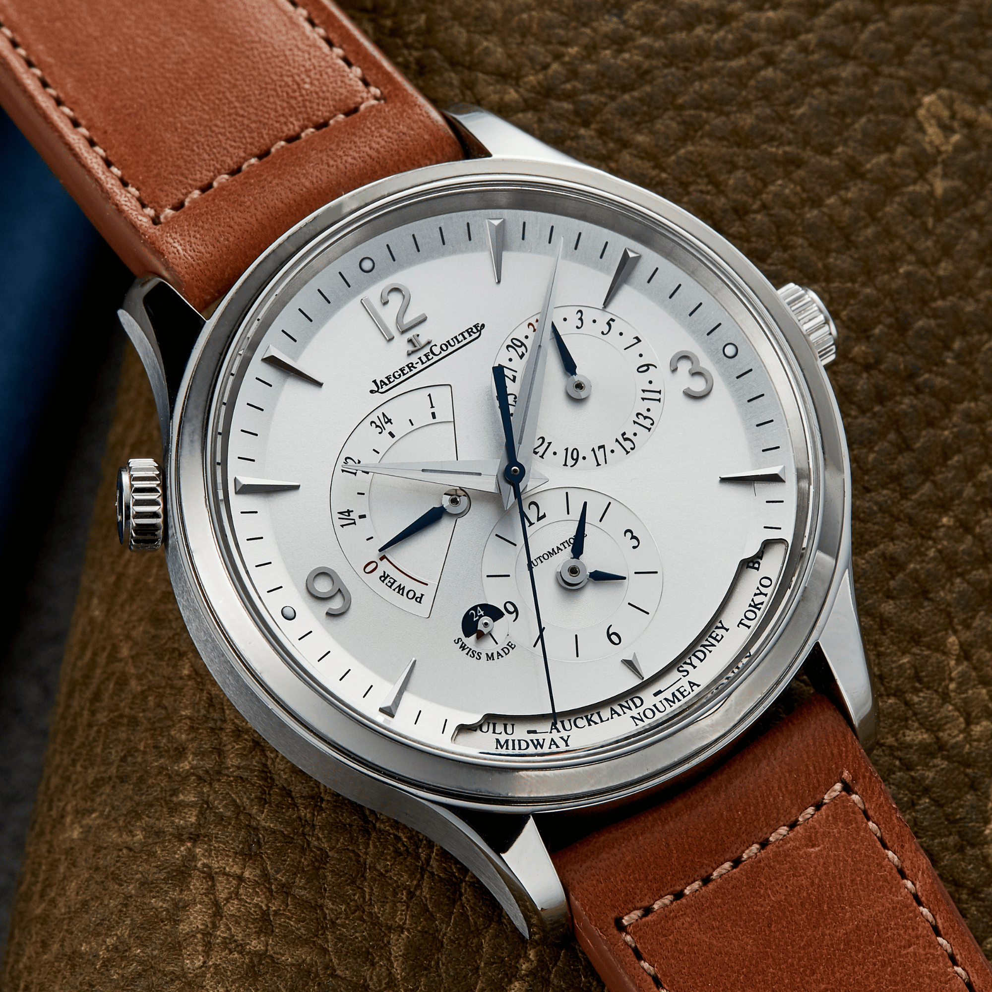 Master Control Geographic Steel Silver Dial 40mm Product Image
