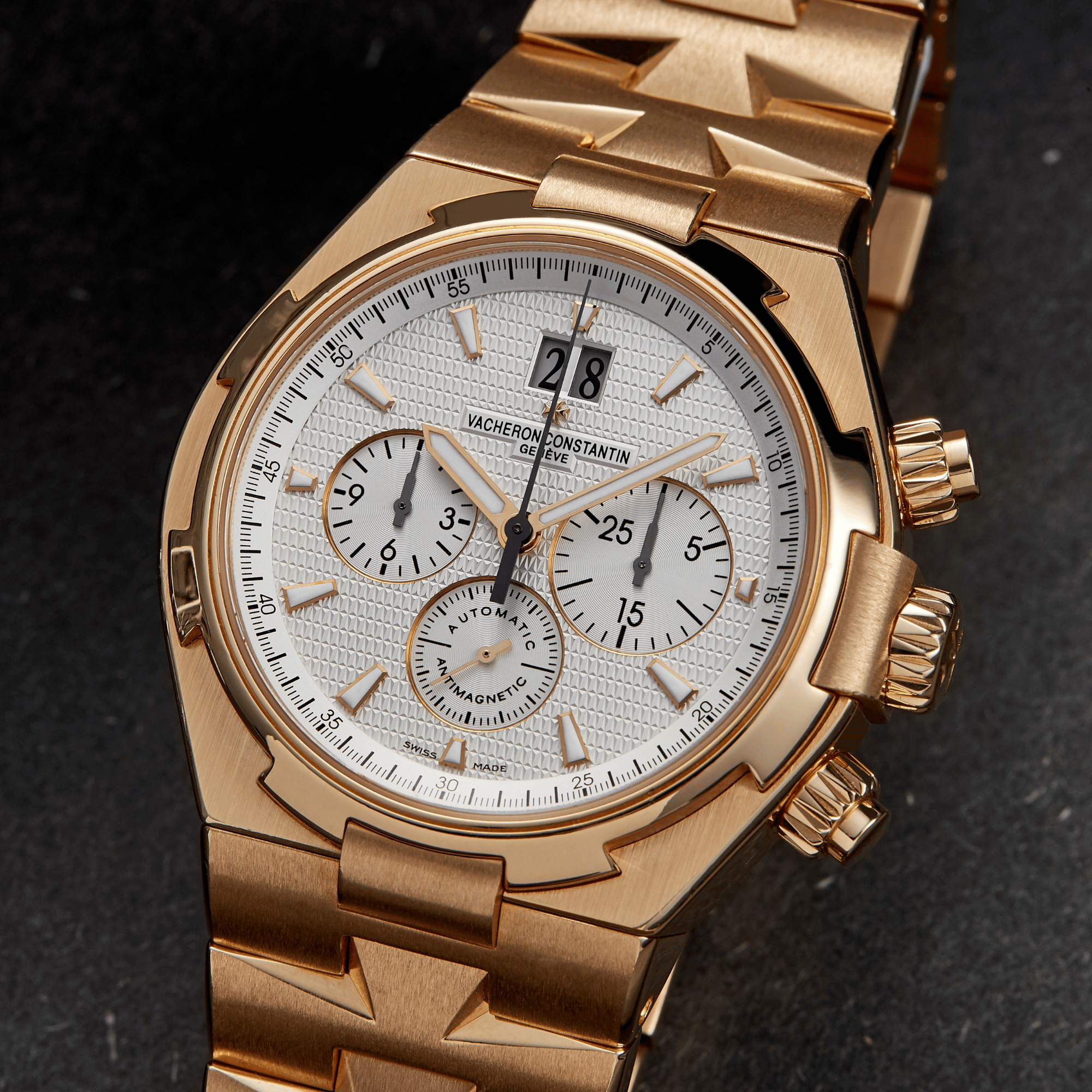 Overseas Chronograph Yellow Gold Silver Dial 42mm Product Image