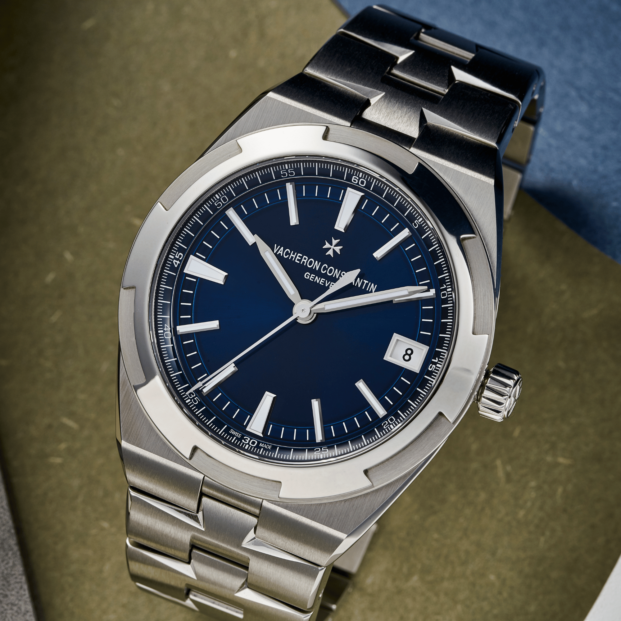 Overseas Date Steel Blue Dial 41mm Product Image