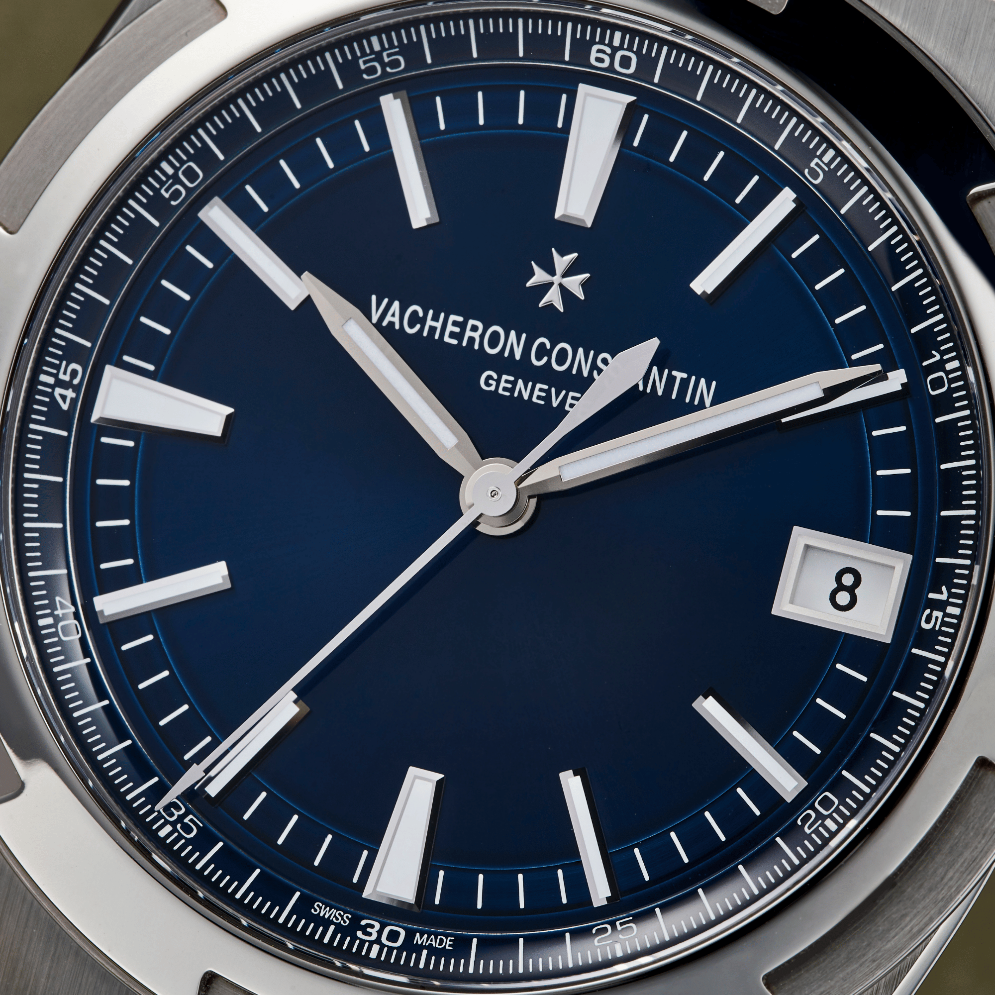 Overseas Date Steel Blue Dial 41mm Product Image
