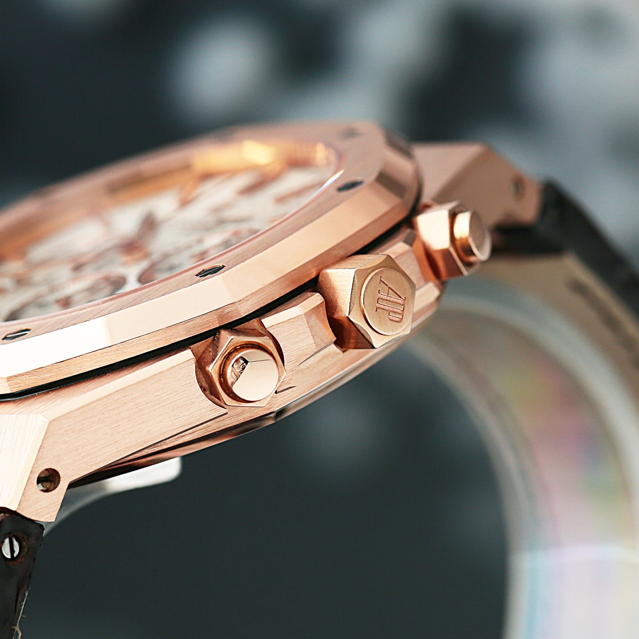 Royal Oak Chronograph Rose Gold Silver Dial 41mm Product Image 4