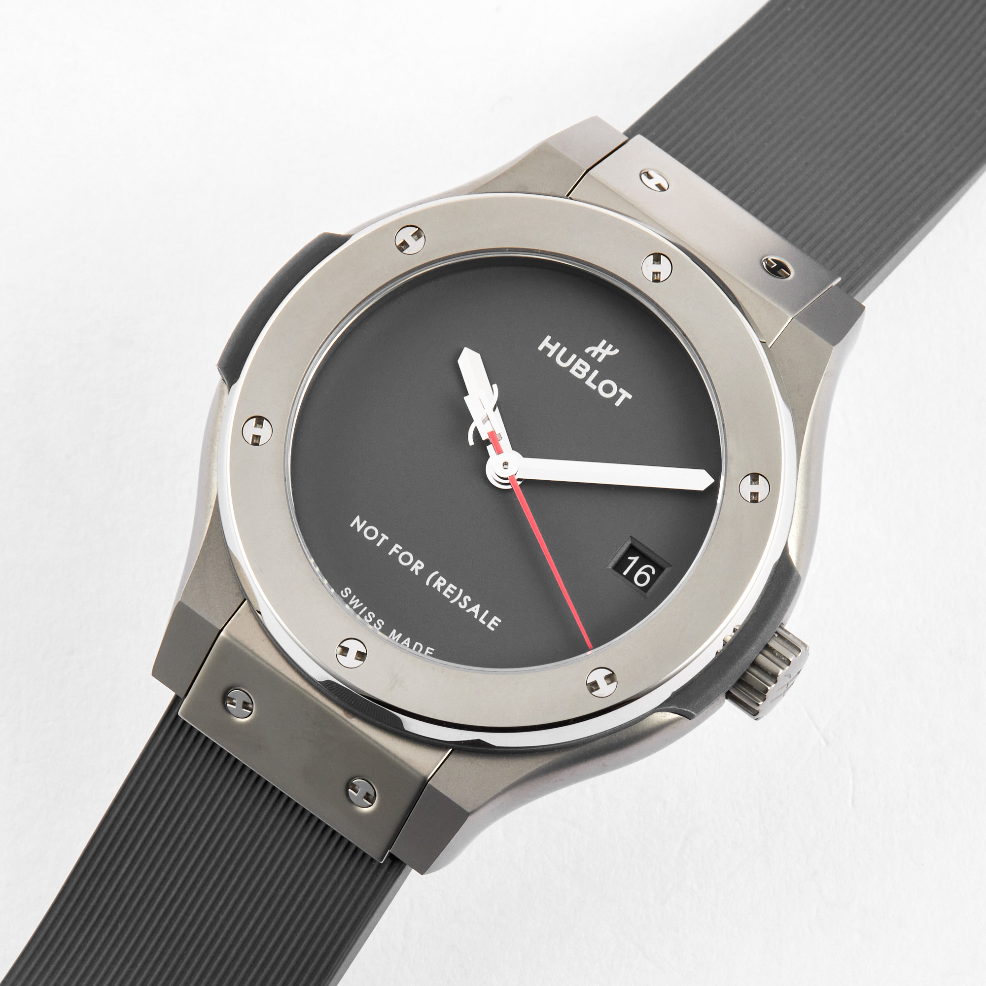 Classic Fusion Titanium Limited Edition for Hodinkee 38mm Product Image 1