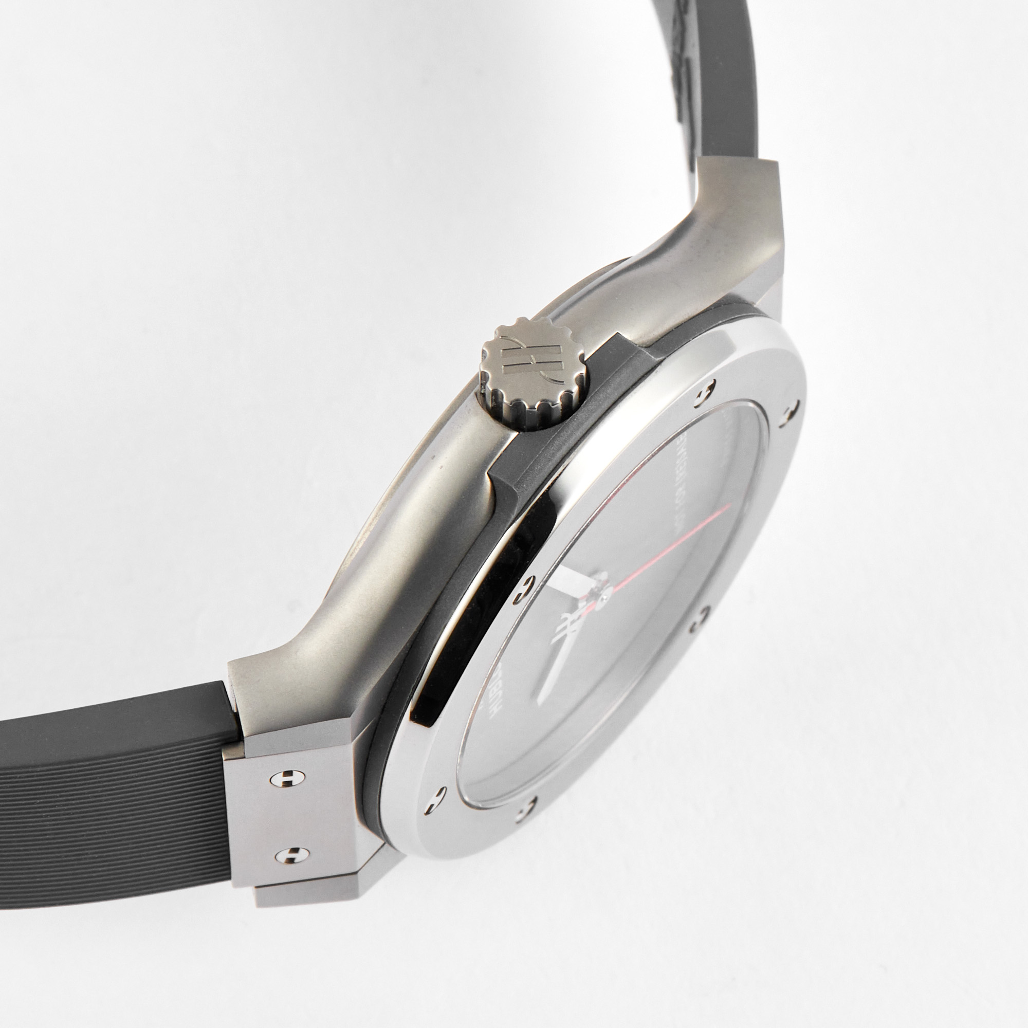 Classic Fusion Titanium Limited Edition for Hodinkee 38mm Product Image 3