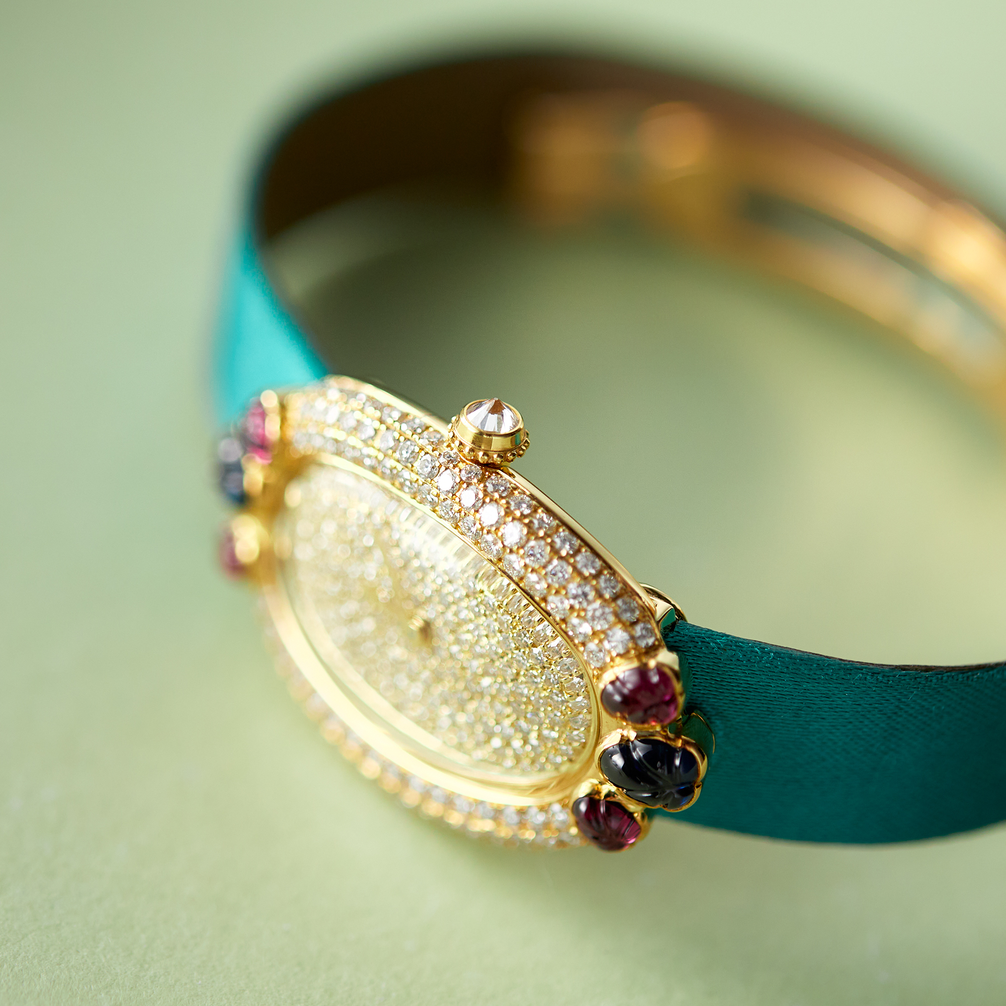 Vintage Baignoire de Cartier Yellow Gold Diamond Pave Dial 26mm Product Image