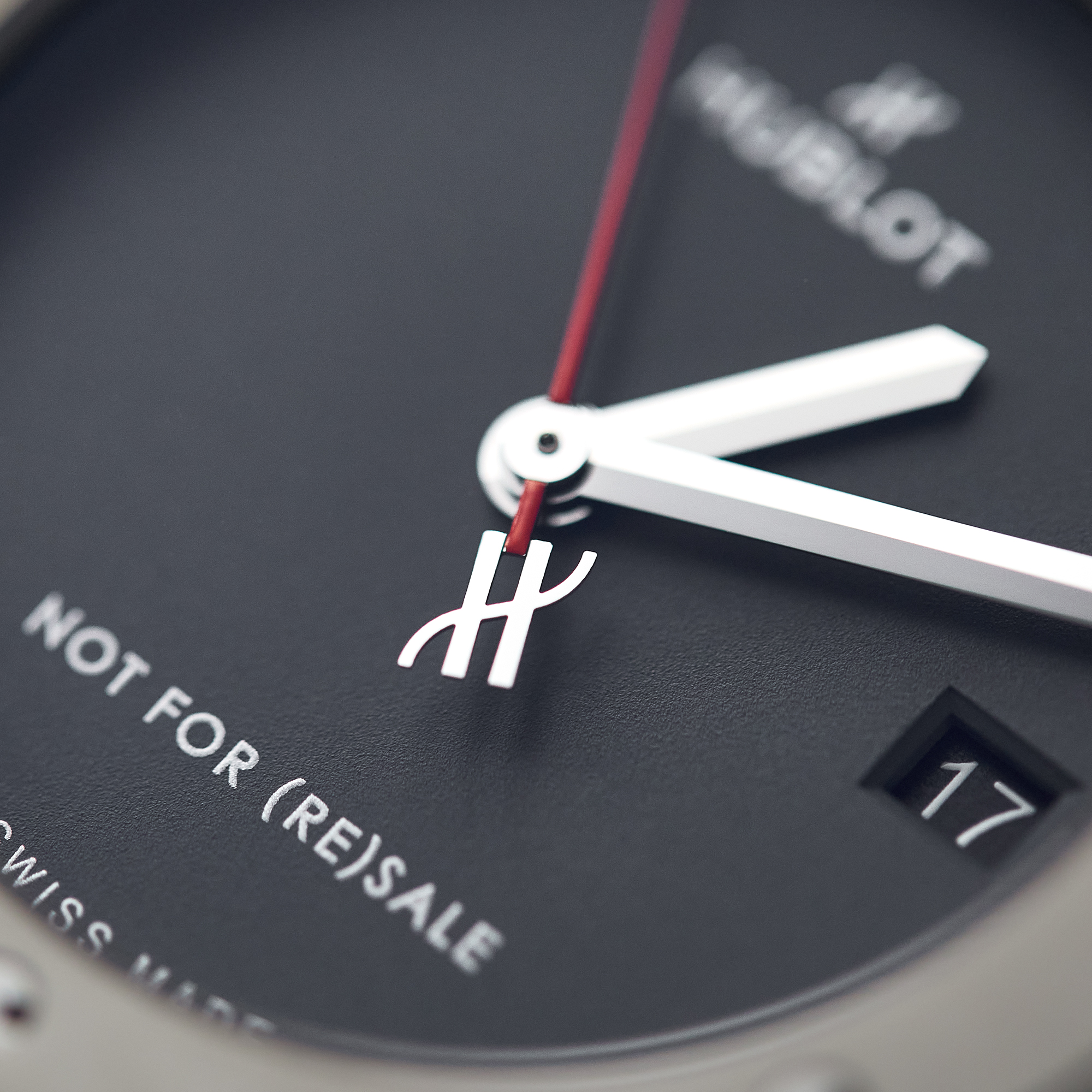 Classic Fusion Titanium Limited Edition for Hodinkee 38mm Product Image