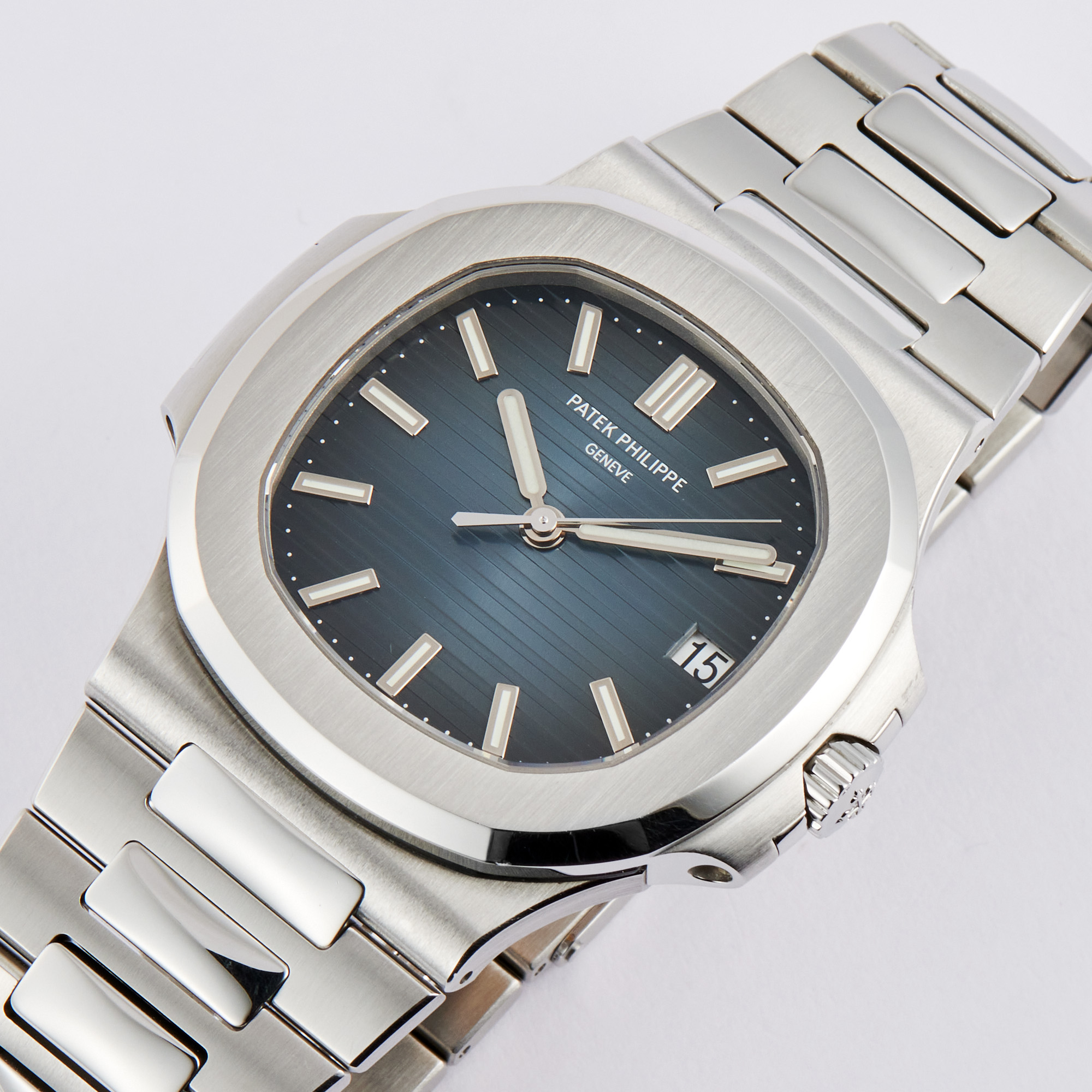 Nautilus Steel Blue Dial 40mm Product Image 1