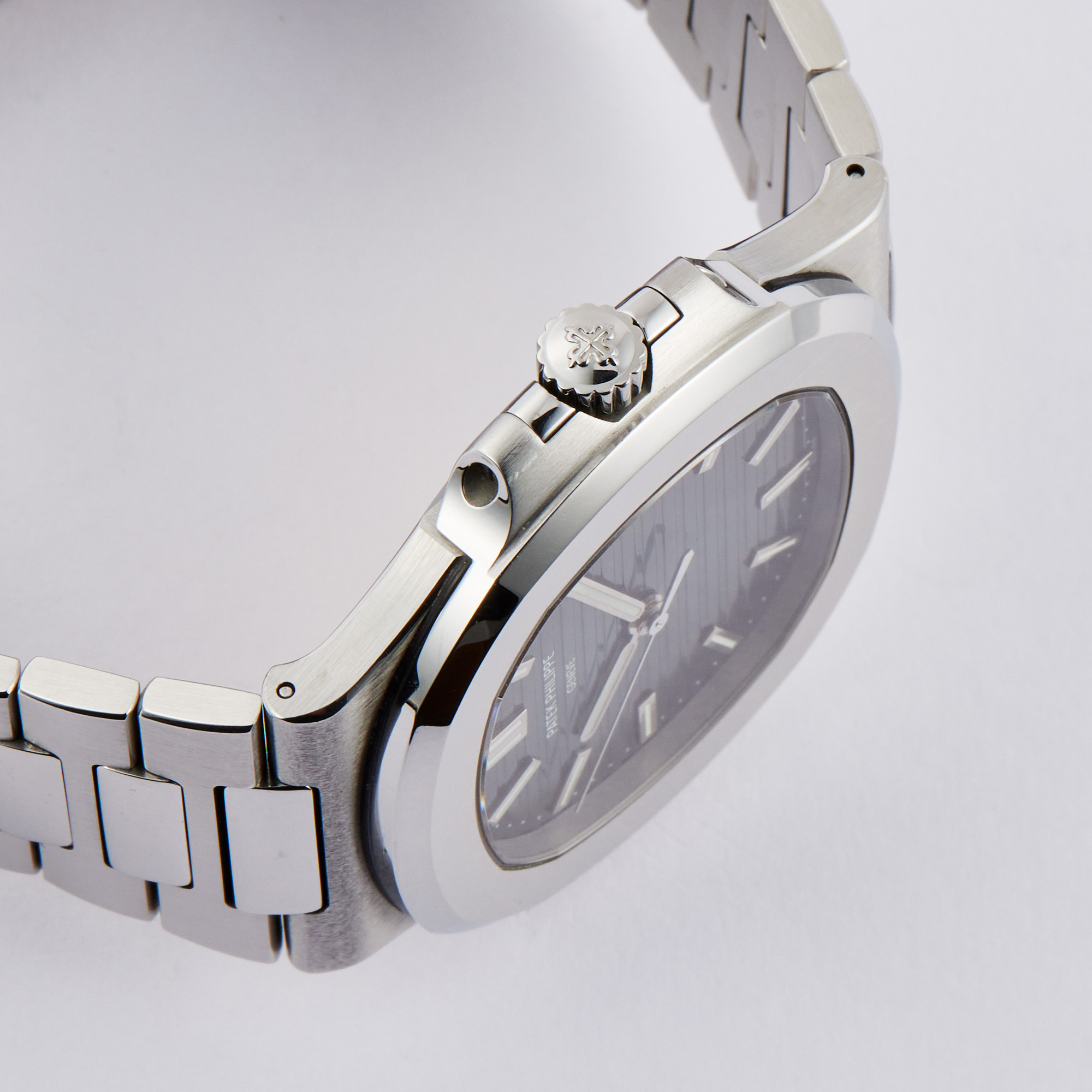 Nautilus Steel Blue Dial 40mm Product Image 3