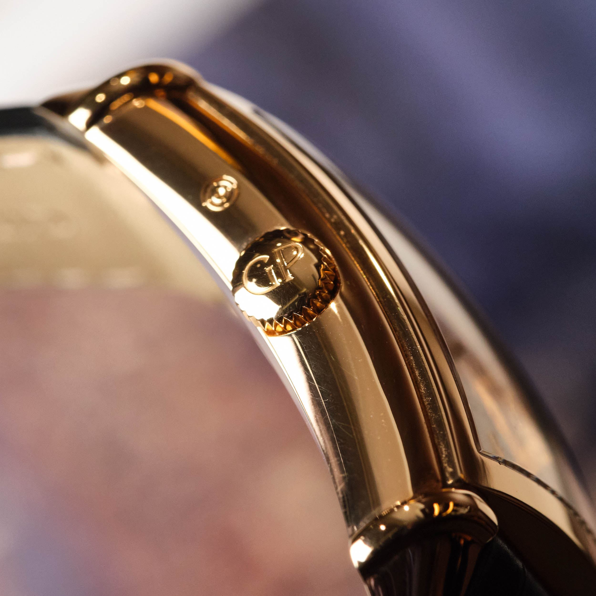 Vintage 1945 Moonphase Yellow Gold White Dial 35mm Product Image