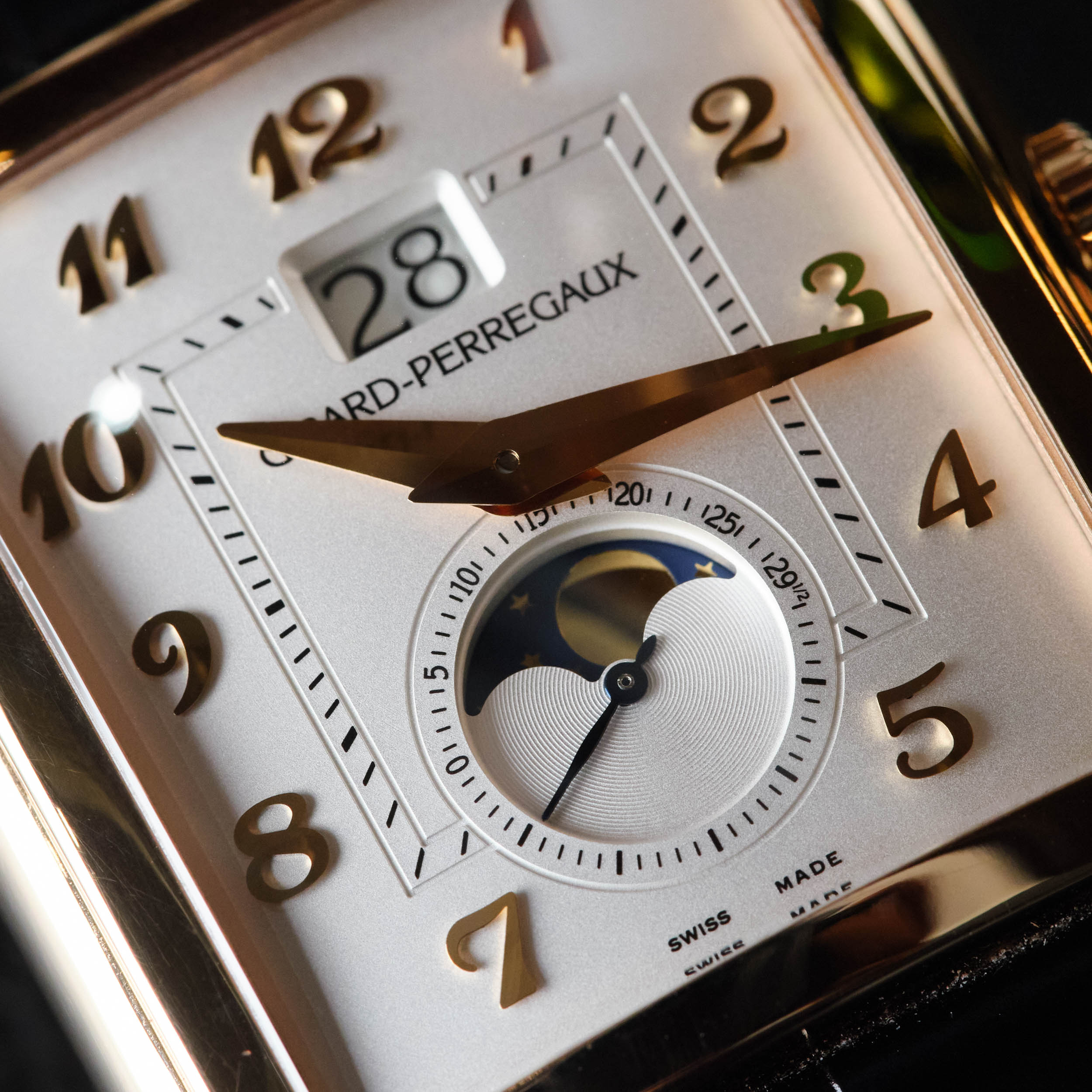 Vintage 1945 Moonphase Yellow Gold White Dial 35mm Product Image