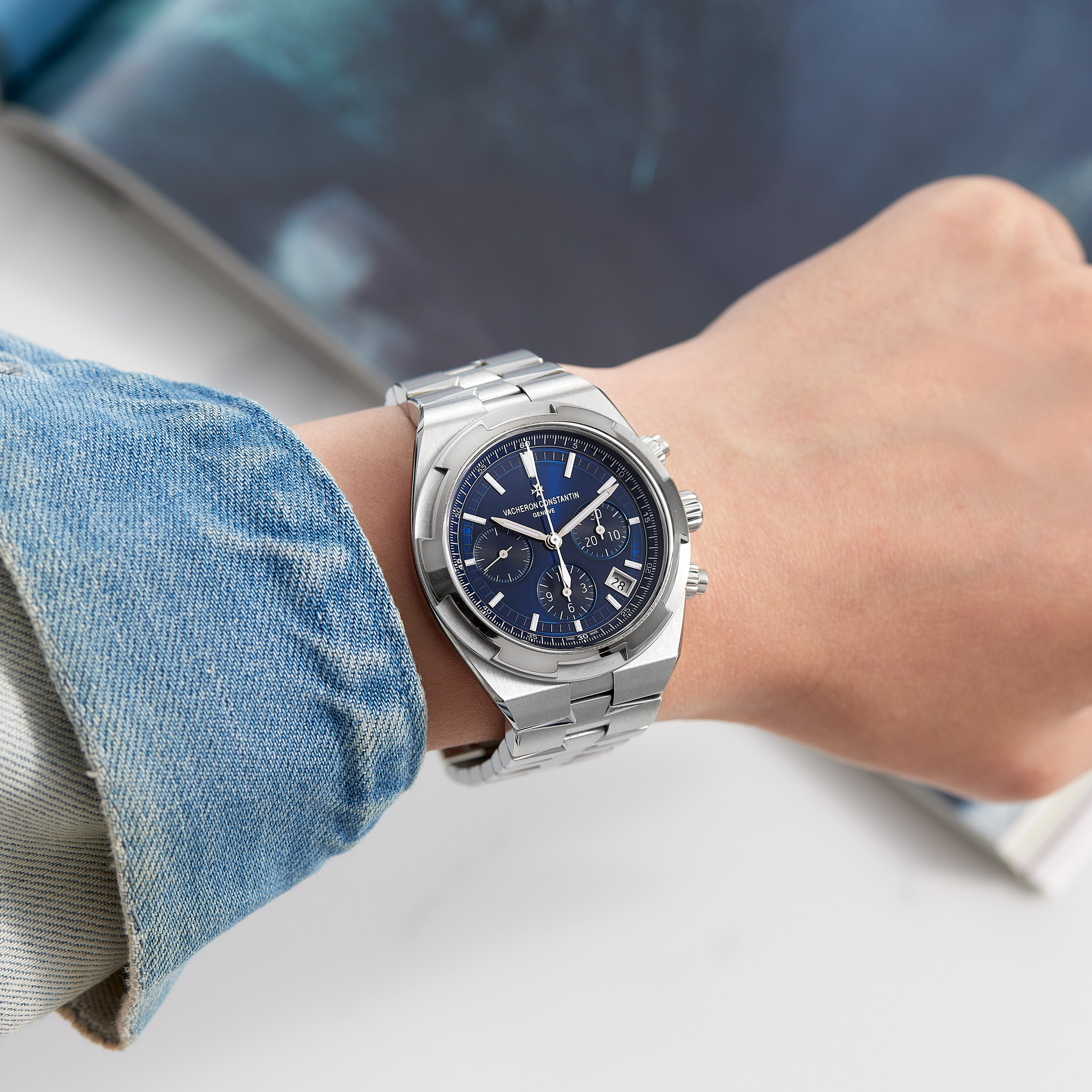 Overseas Chronograph Steel Blue Dial 42mm Product Image