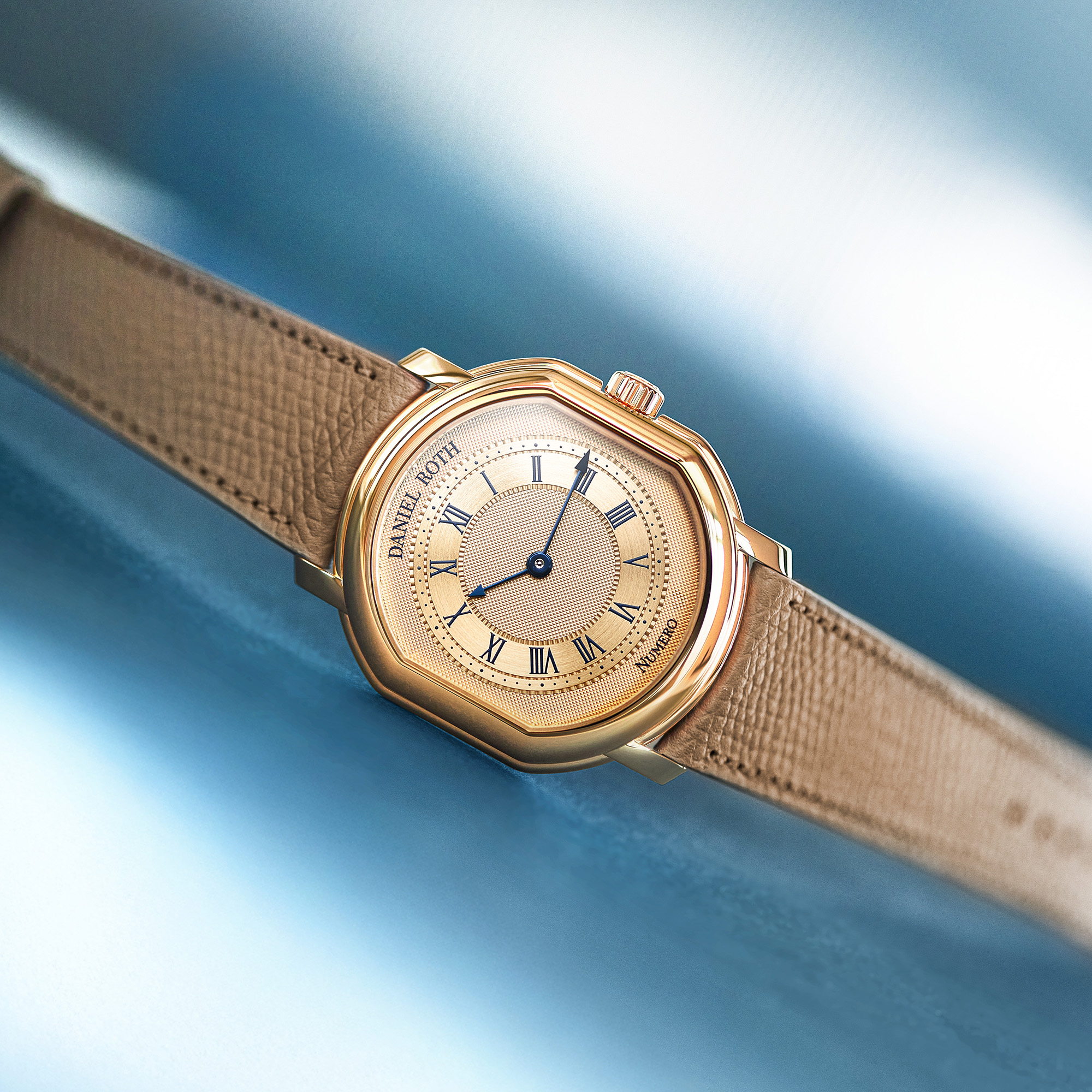 Extra Plat Souscription Yellow Gold Gold Dial 35mm Product Image