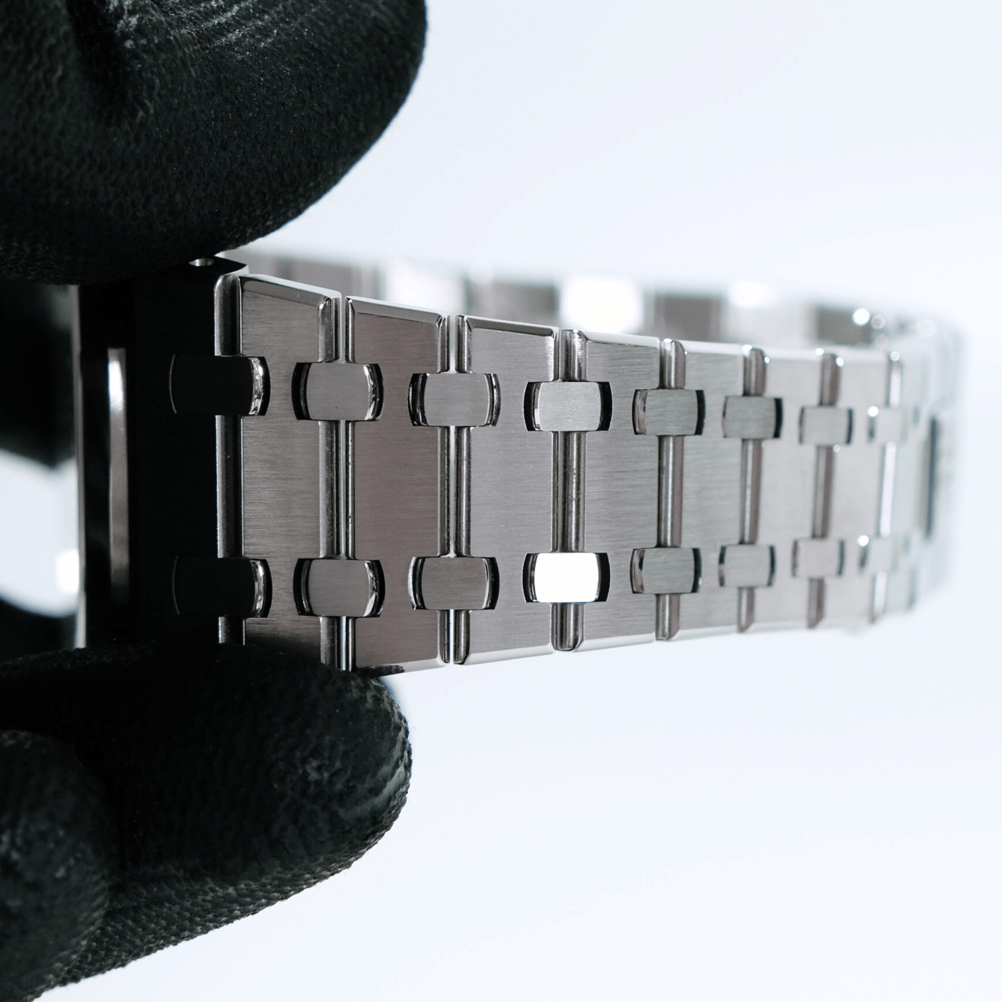 Royal Oak Selfwinding Steel Silver Dial 41mm Product Image 12