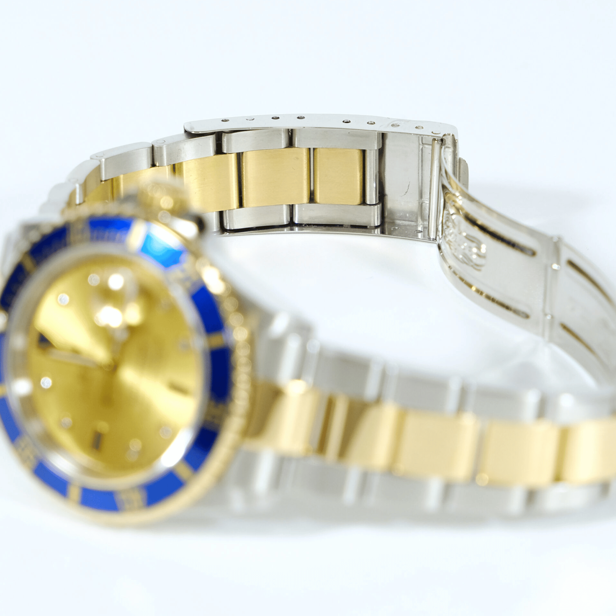 Submariner Yellow Gold & Steel Champagne Dial 40mm Product Image 10