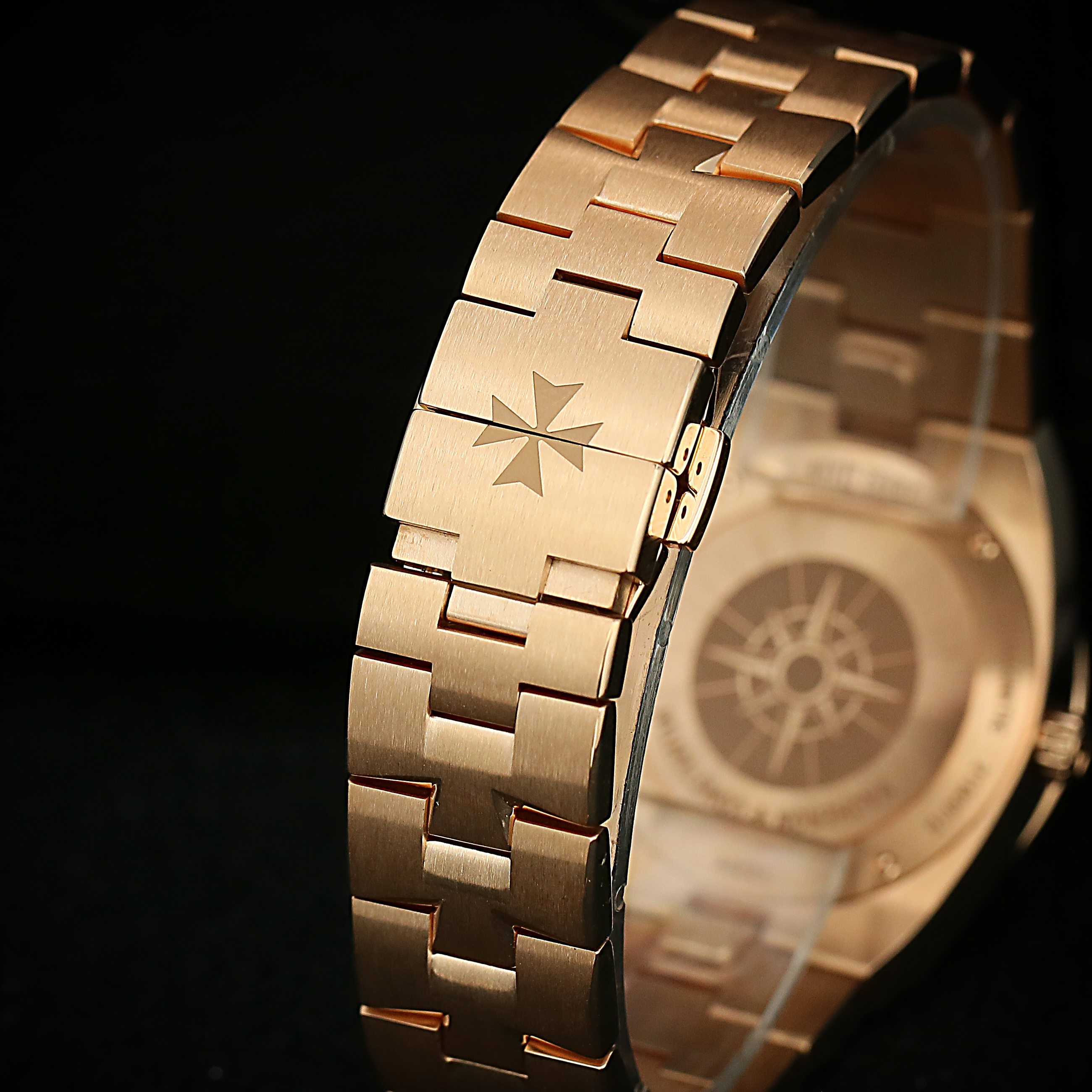 Overseas Quartz Rose Gold Diamond Blue Dial 33mm Product Image 6