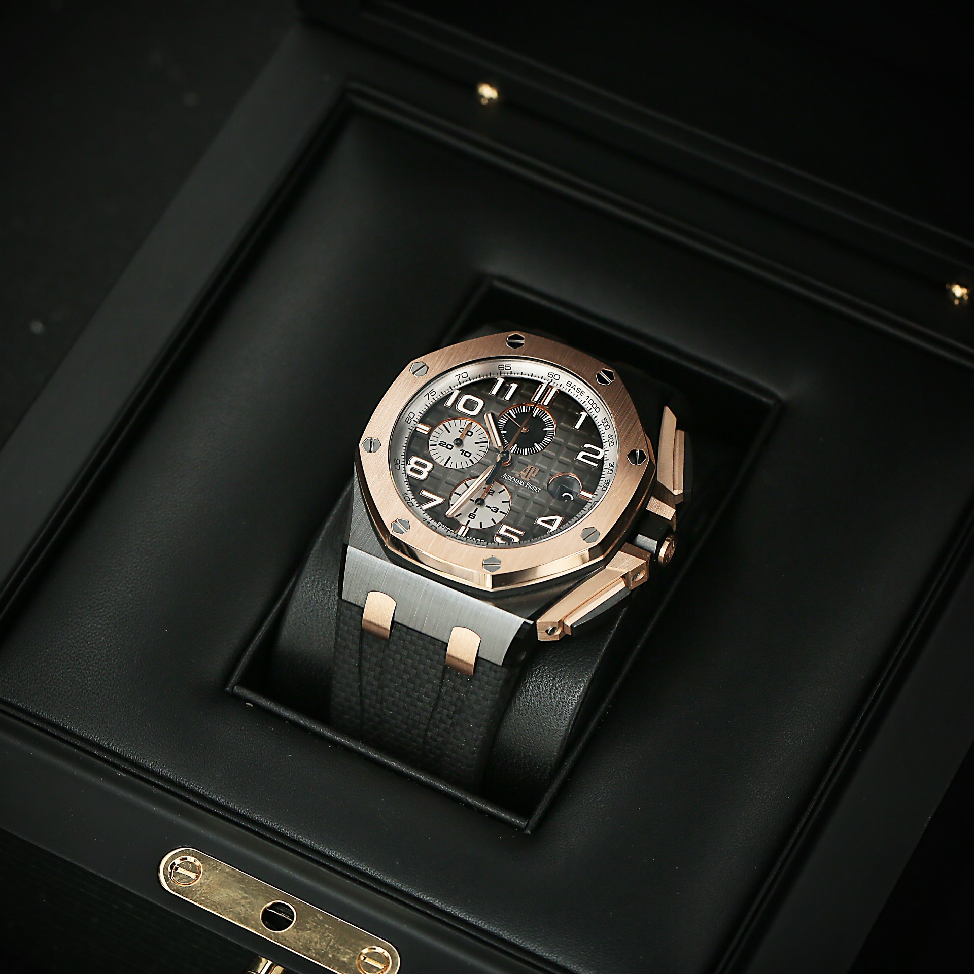 Royal Oak Offshore Ceramic Grey Dial 44mm Product Image 6