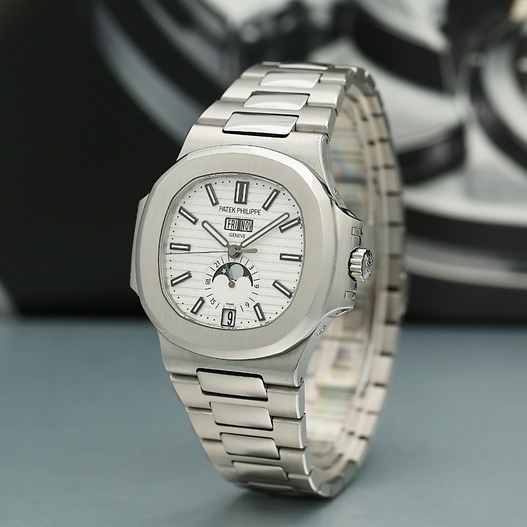 Nautilus Annual Calendar Steel White Dial 40mm Product Image 1