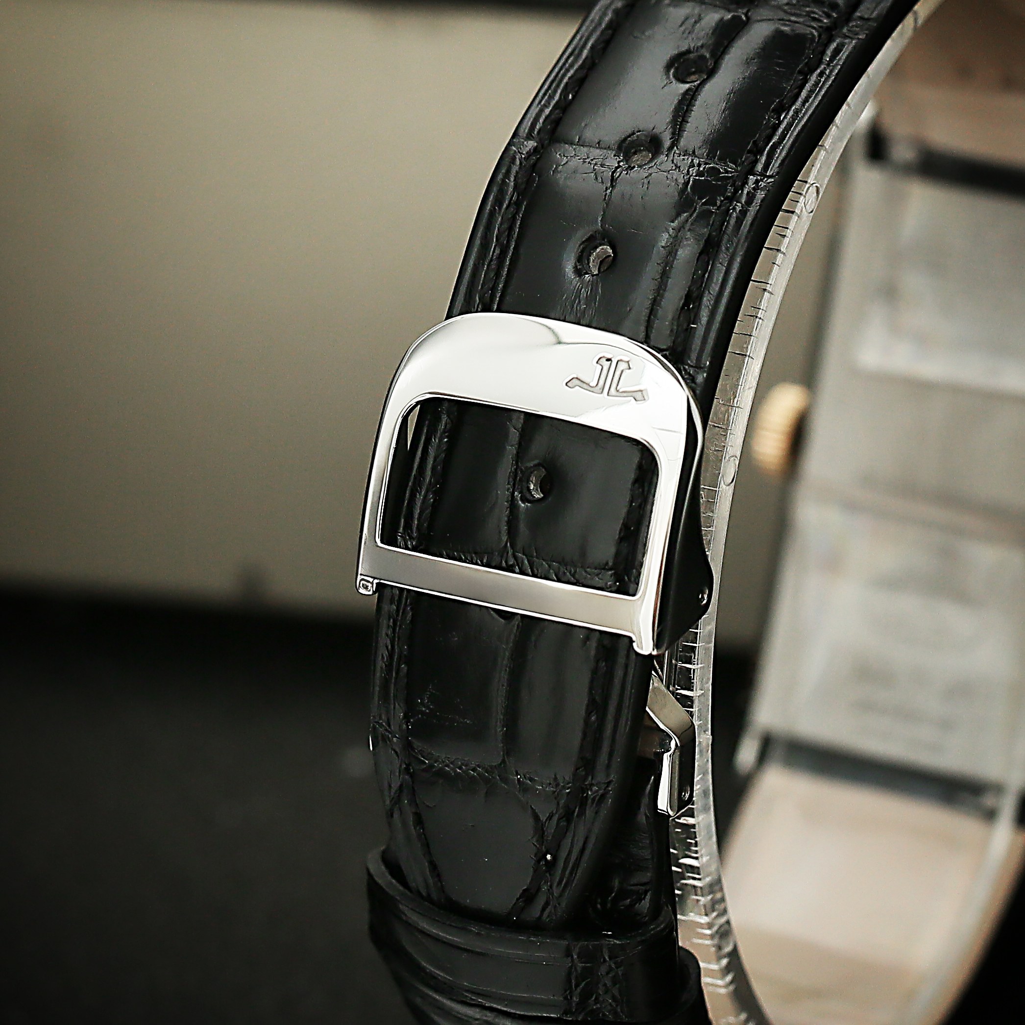 Reverso Grande Lady Rose Gold & Steel Silver Dial 24mm Product Image 4