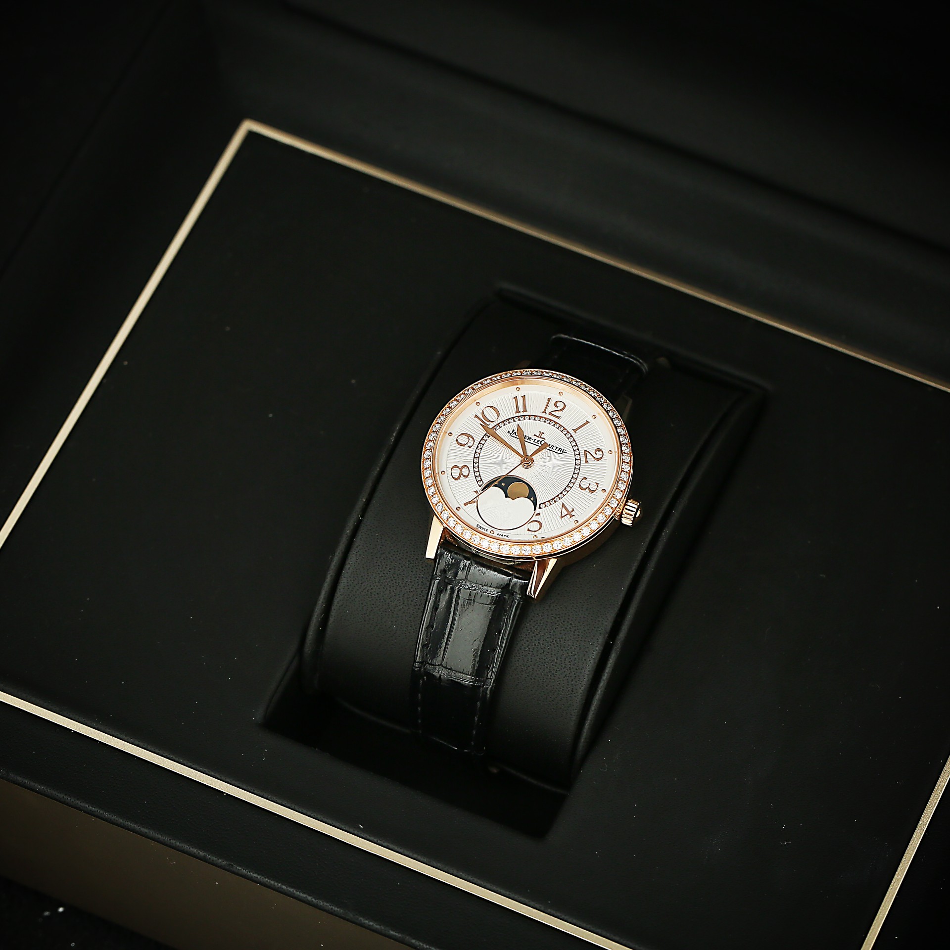 Rendez-Vous Moon Rose Gold Diamond Silver Dial 34mm Product Image 2