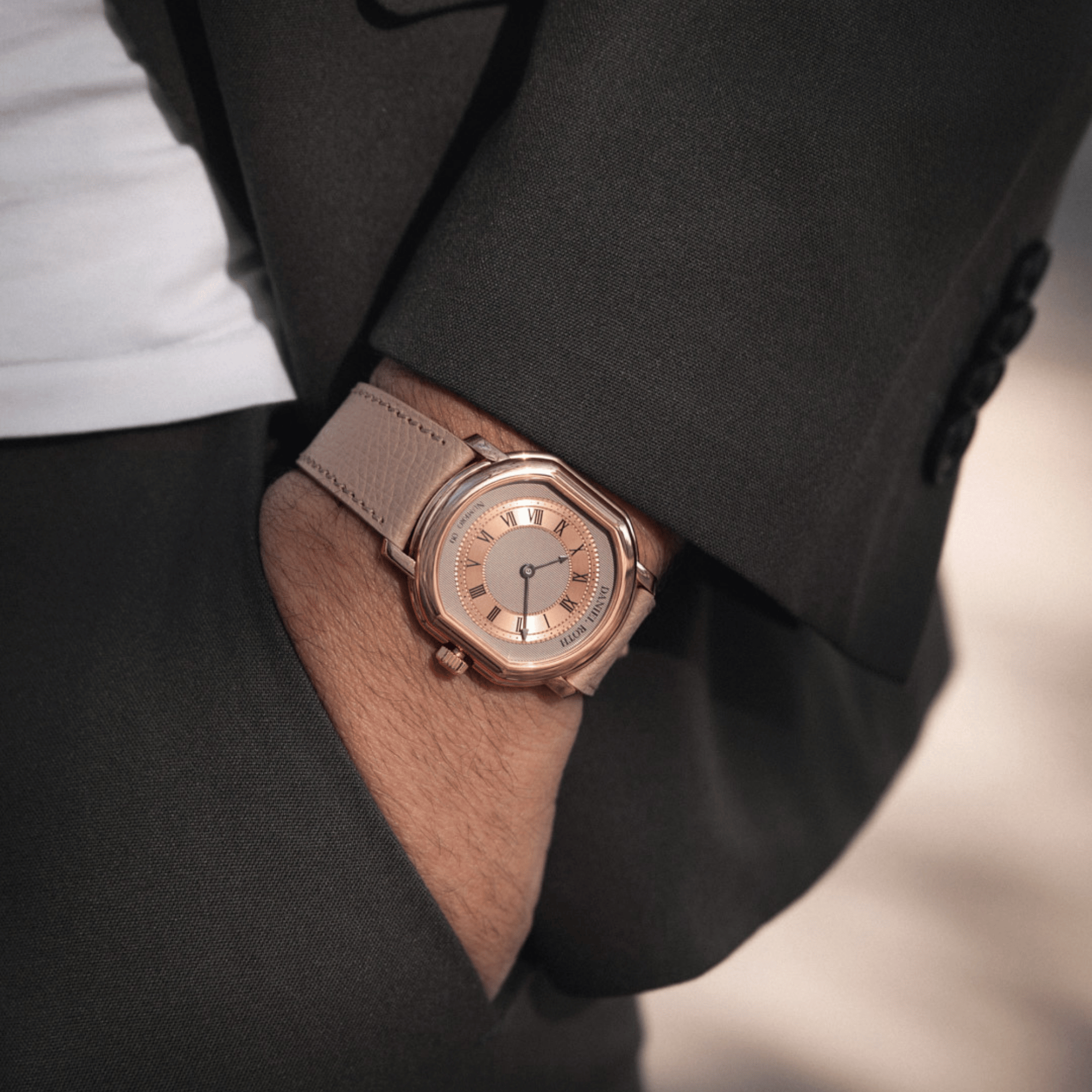 Daniel Roth Extra Plat 5N Rose Gold Product Image