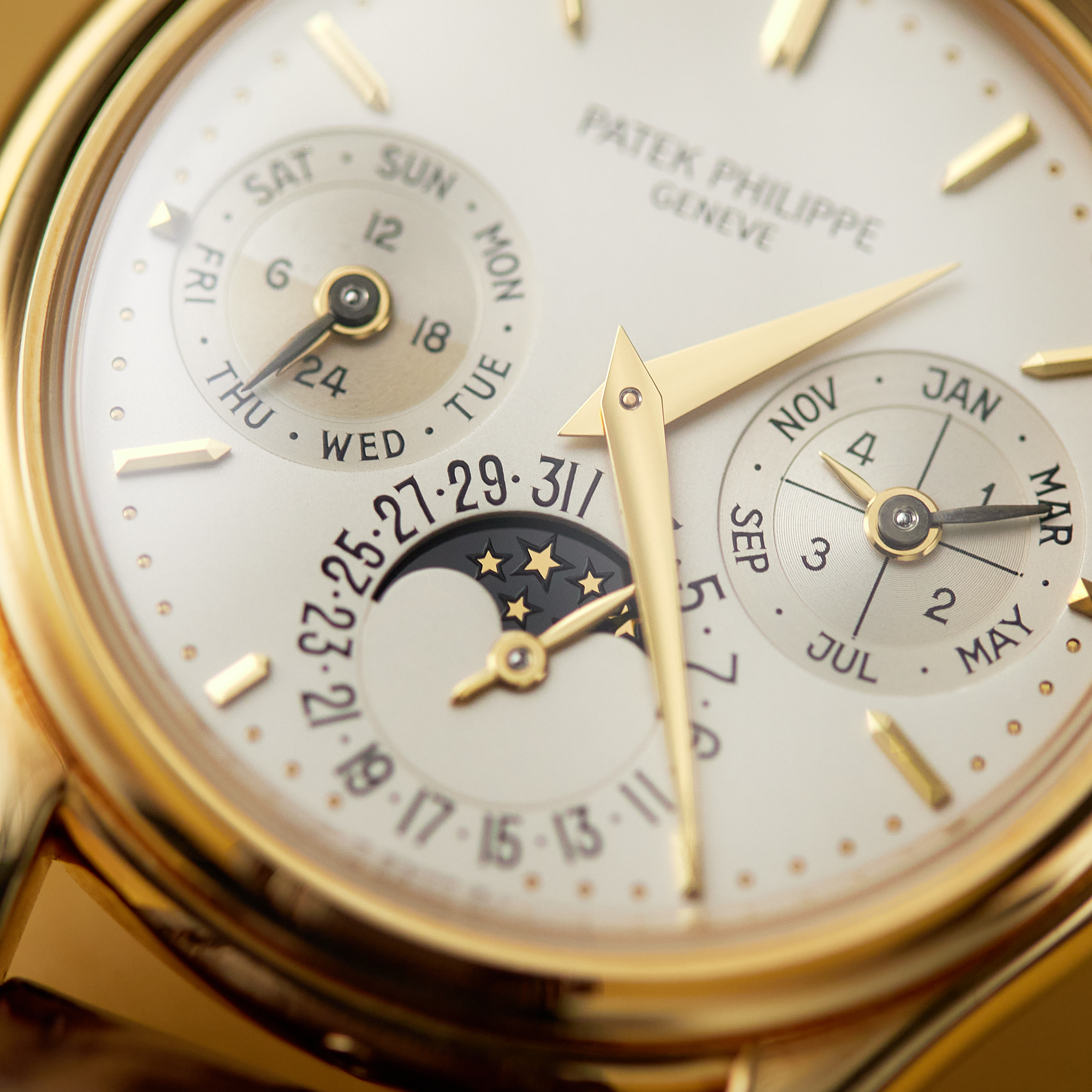 Grand Complications Perpetual Calendar Yellow Gold White Dial 36mm Product Image