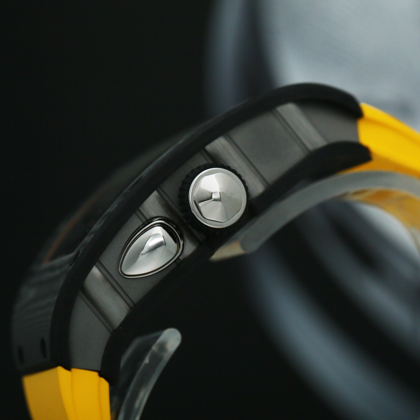 RM037 Carbon TPT Product Image 5