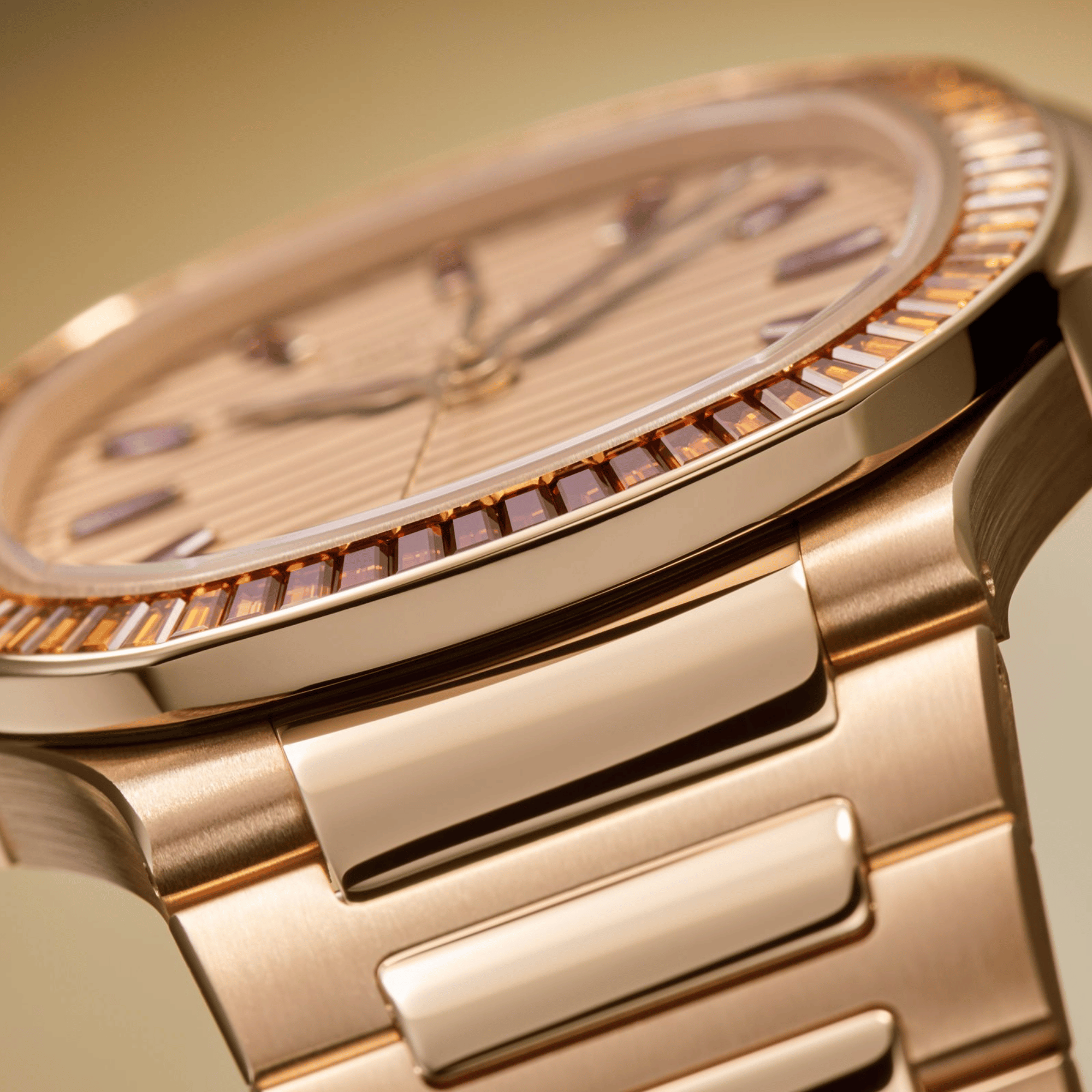 Nautilus Rose Gold Spessartite Rose Dial 35mm Product Image 2