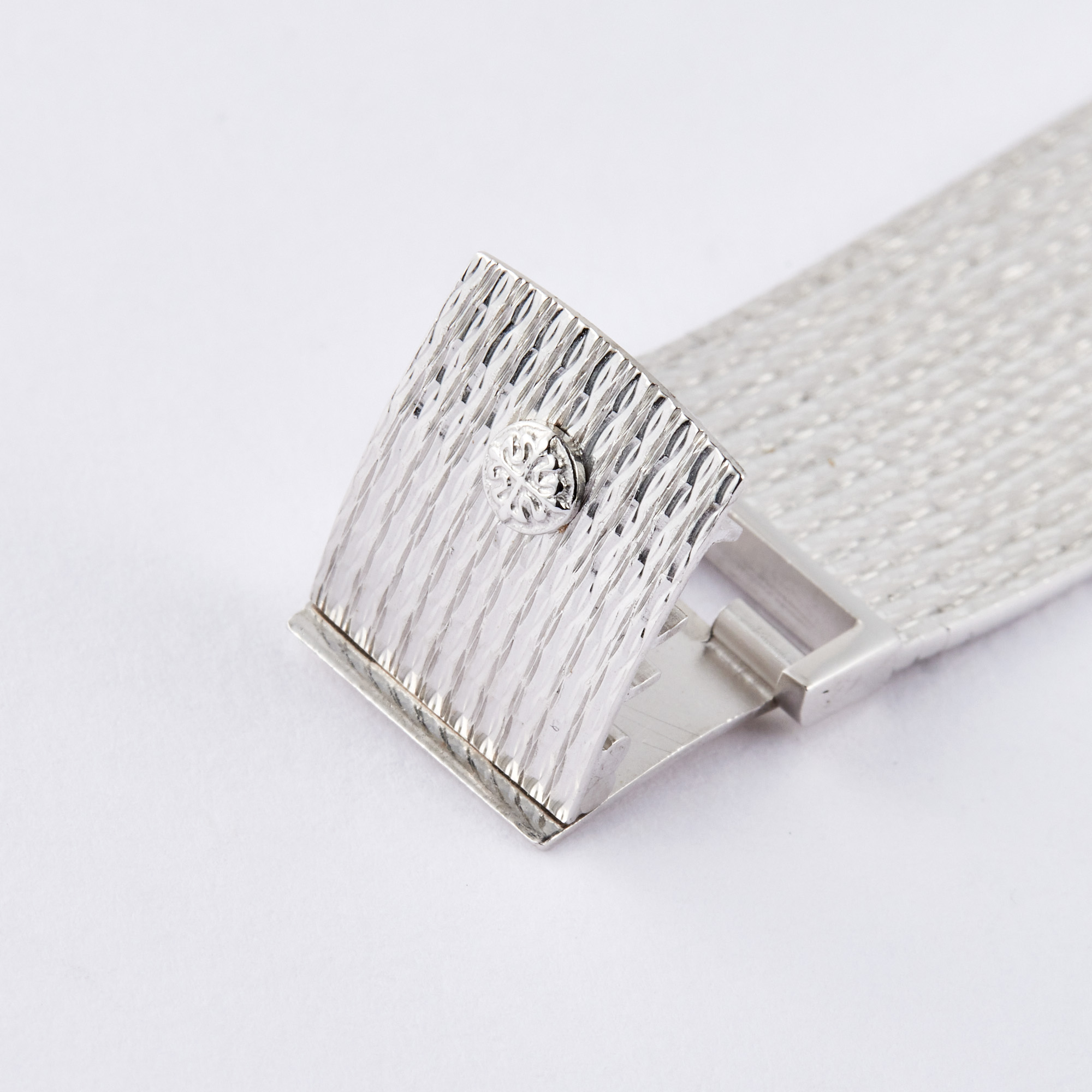 Vintage Calatrava White Gold Blue Dial 33mm Product Image 7