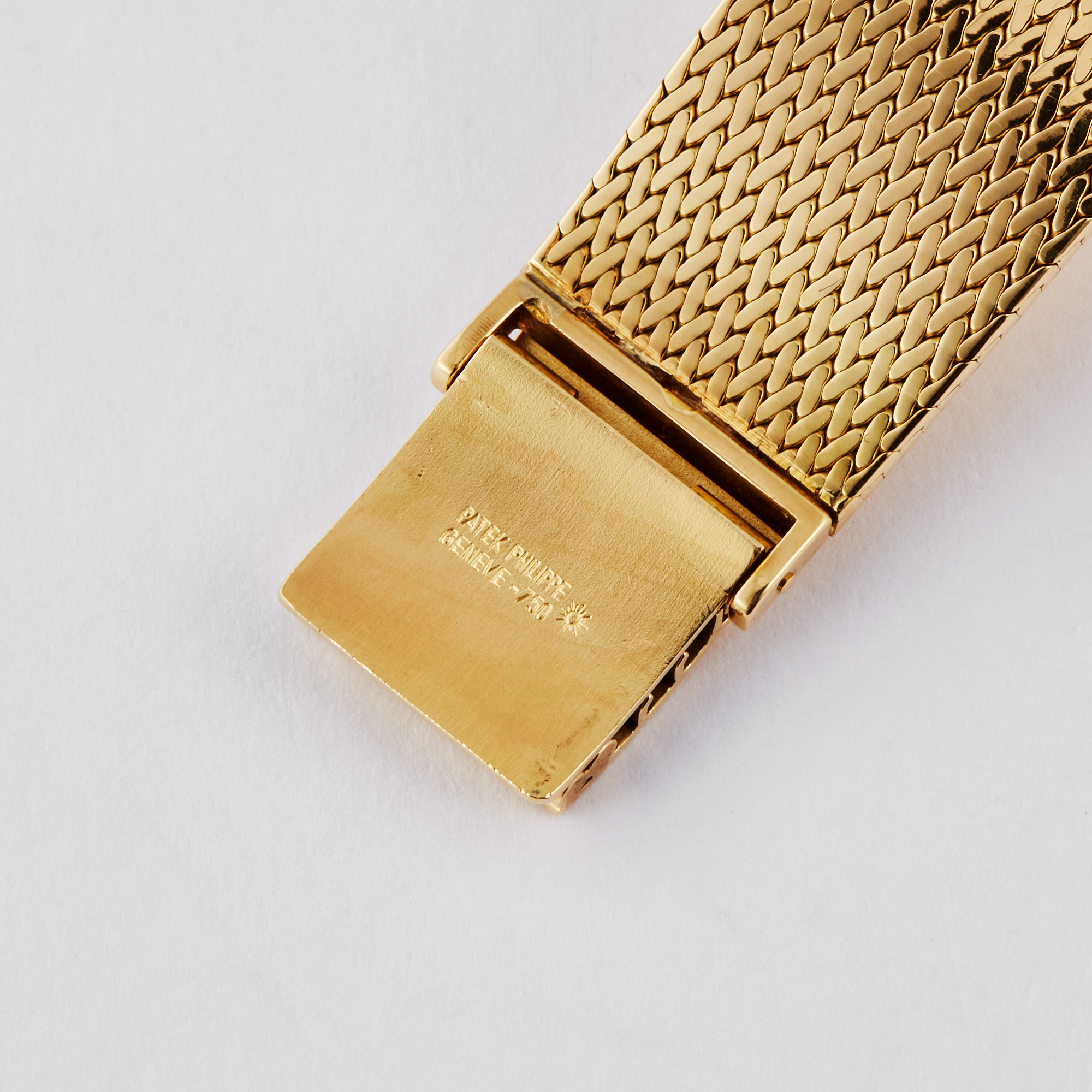 Vintage Ellipse Yellow Gold Diamond Champagne Dial 33mm Product Image 8