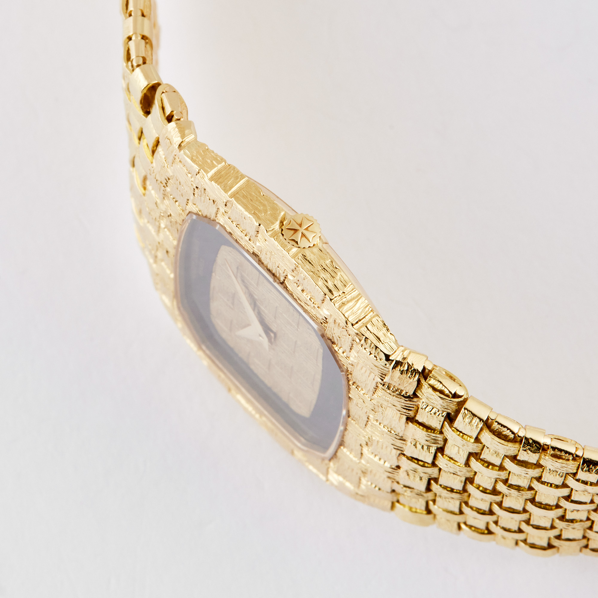 Vintage Ultra-Thin Yellow Gold Champagne Onyx Dial 31mm Product Image 2