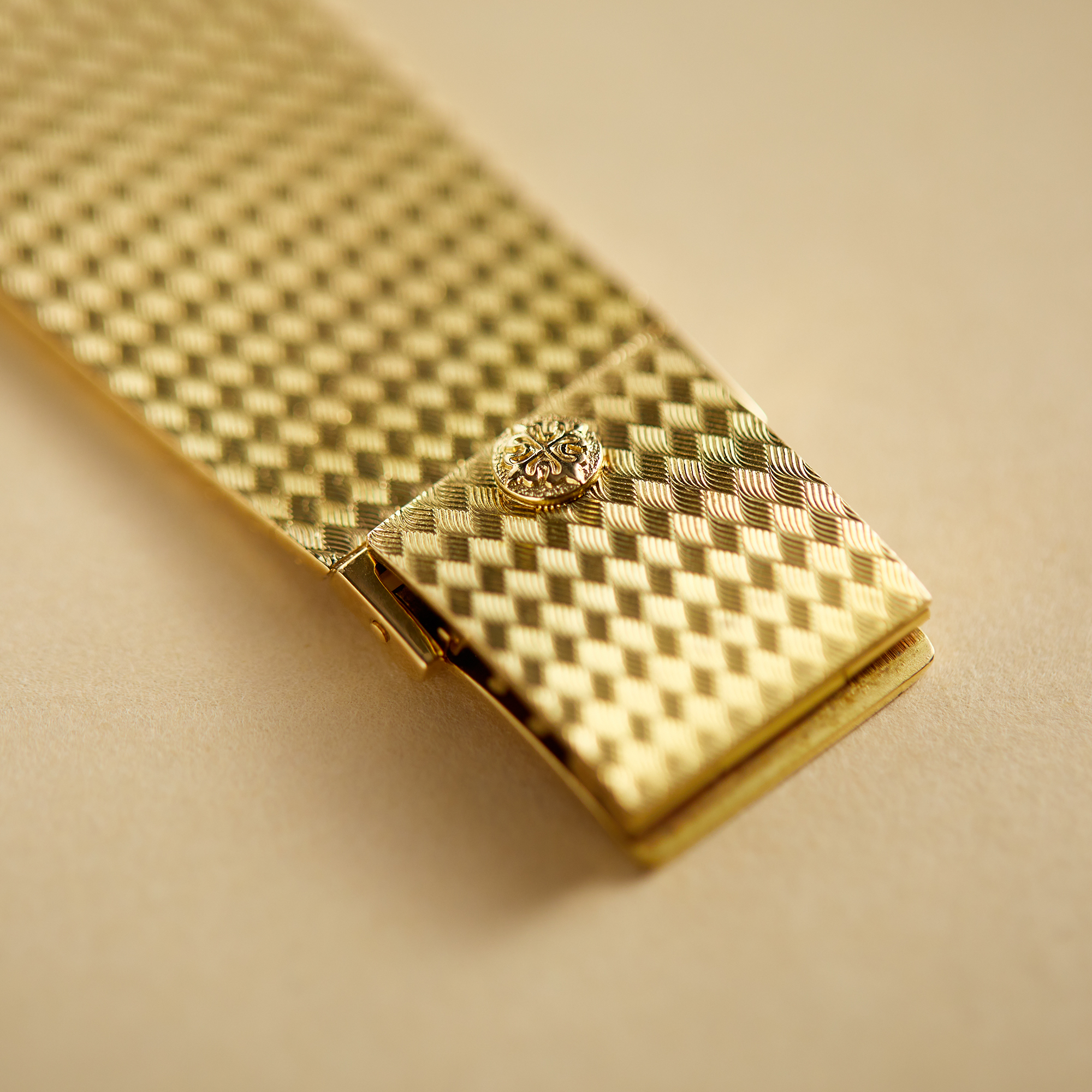 Vintage Ellipse Yellow Gold Diamond Champagne Dial 33mm Product Image