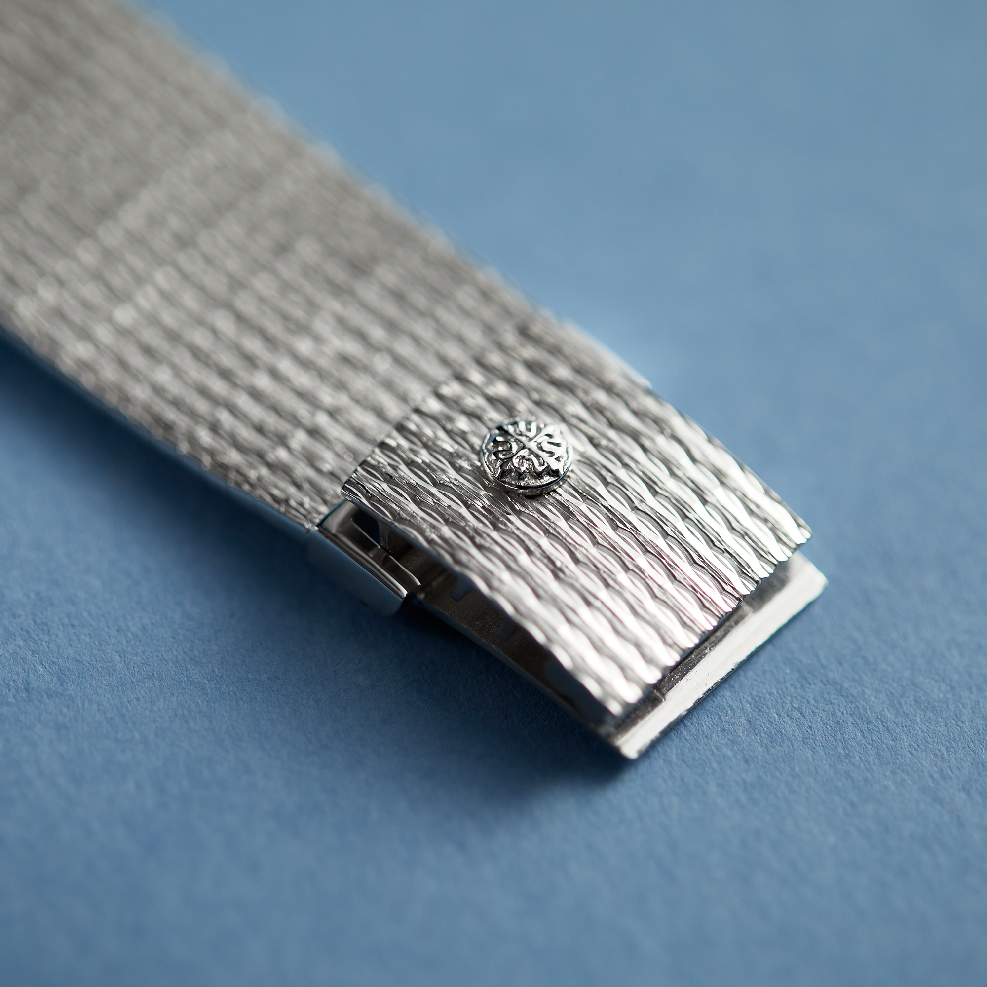 Vintage Calatrava White Gold Blue Dial 33mm Product Image